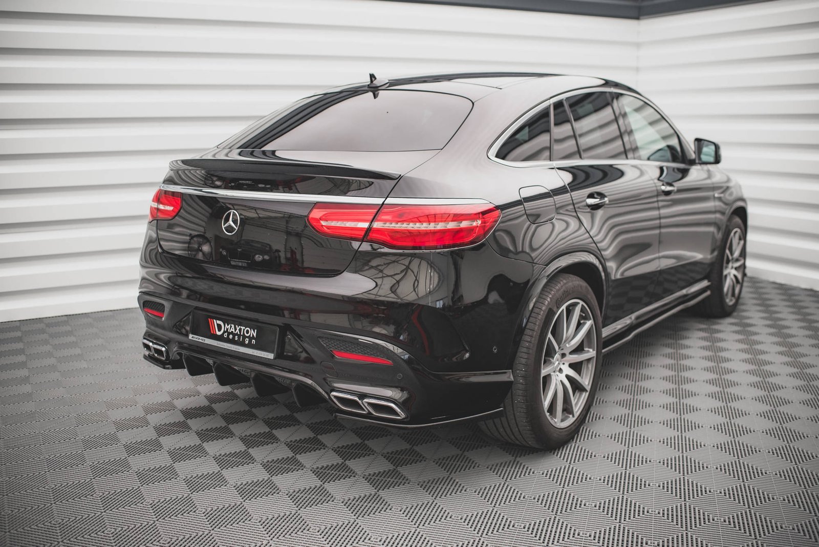 Splitters Laterales Traseros Mercedes-Benz GLE Coupe 63AMG C292 - Imagen 3