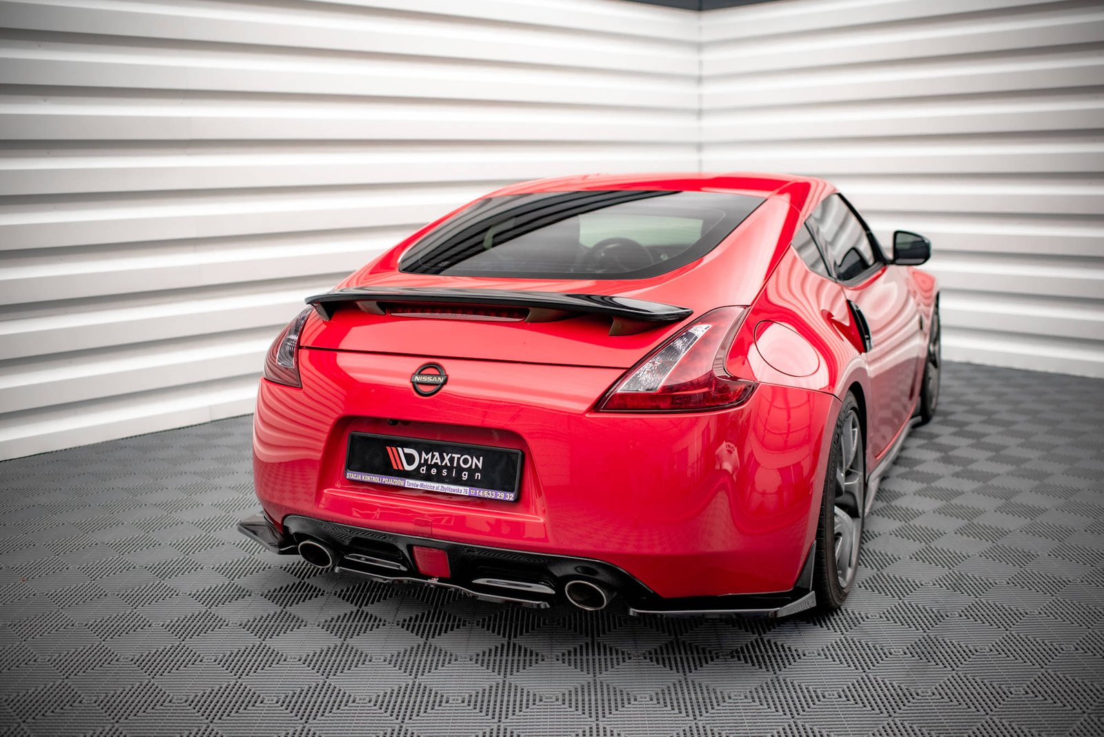 Splitters Laterales Traseros Nissan 370Z - Imagen 2