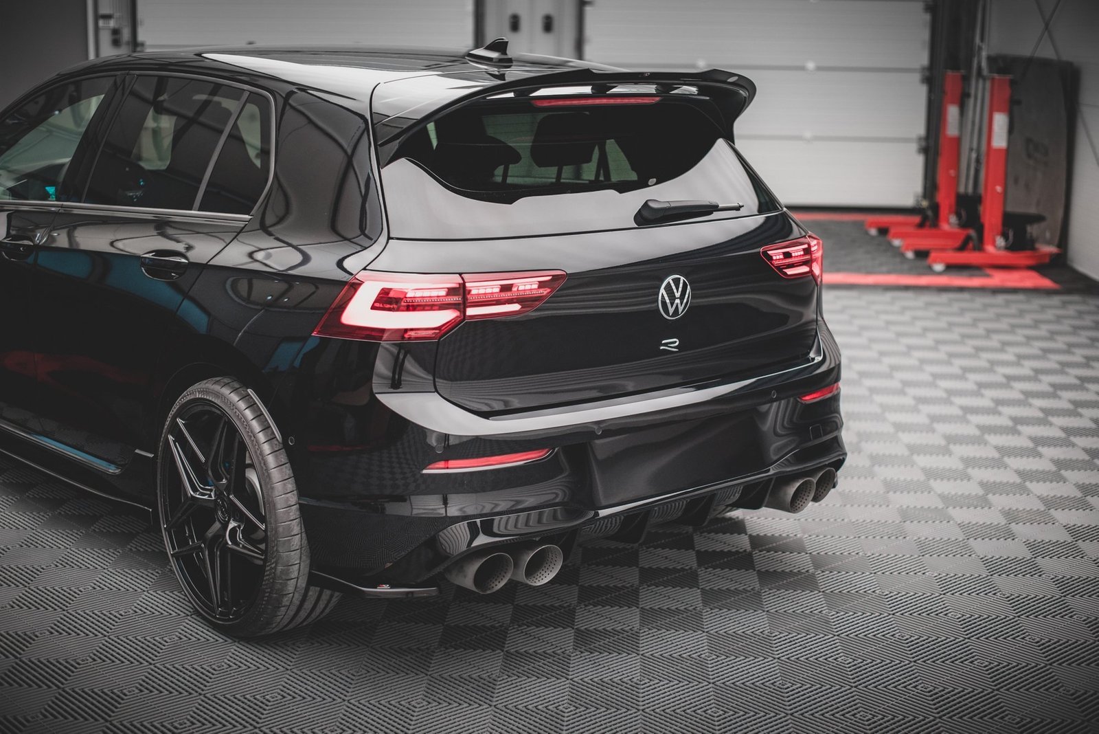 Splitters Laterales Traseros for Volkswagen Golf R Hatchback Mk8 - Imagen 4