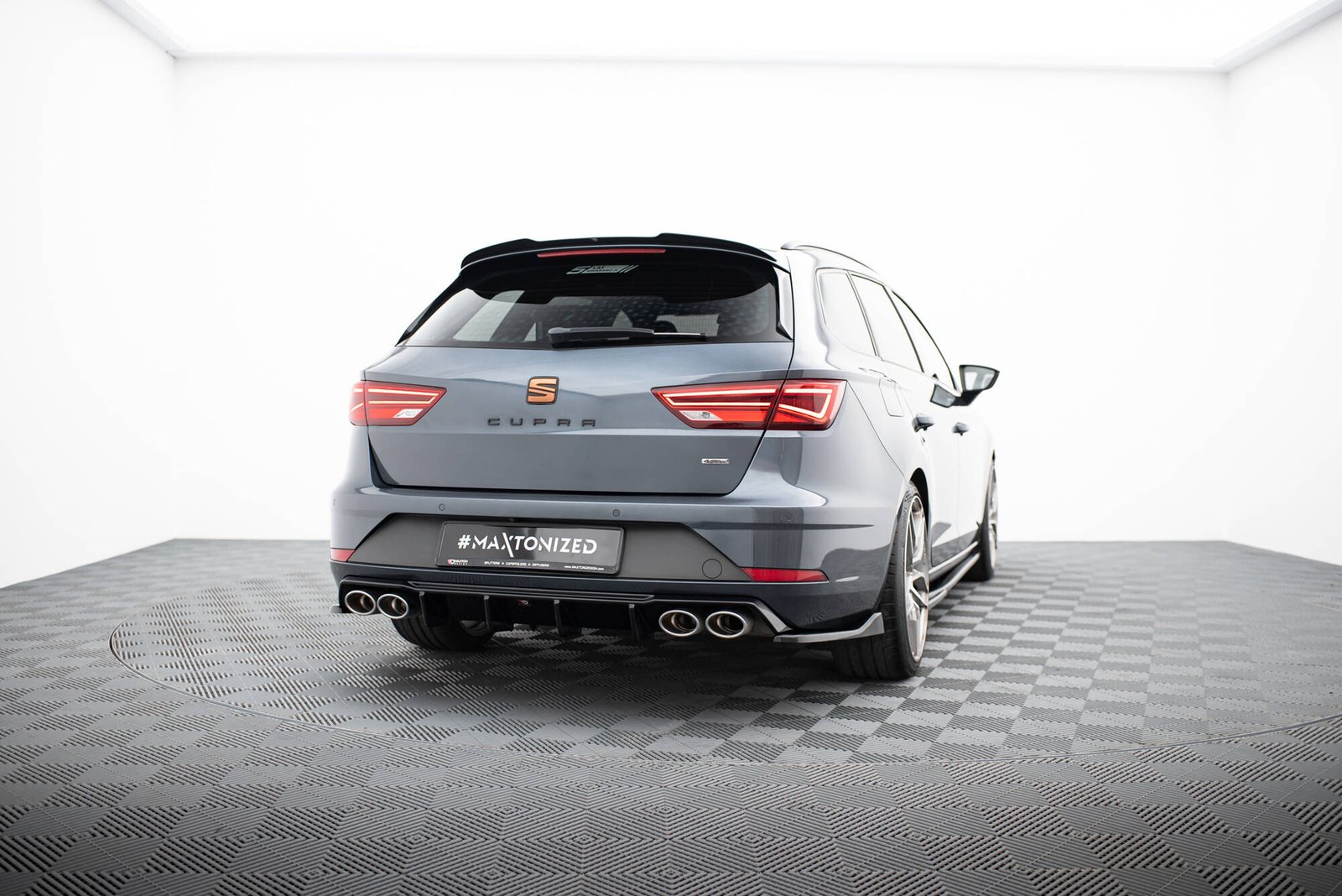 Splitters Laterales Traseros Seat Leon Cupra Mk3 FL Sportstourer - Imagen 2