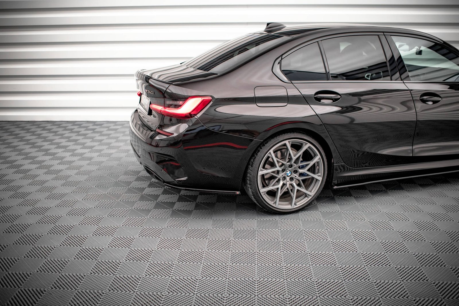 Splitters Laterales Traseros BMW M340i G20 / G21 - Imagen 2