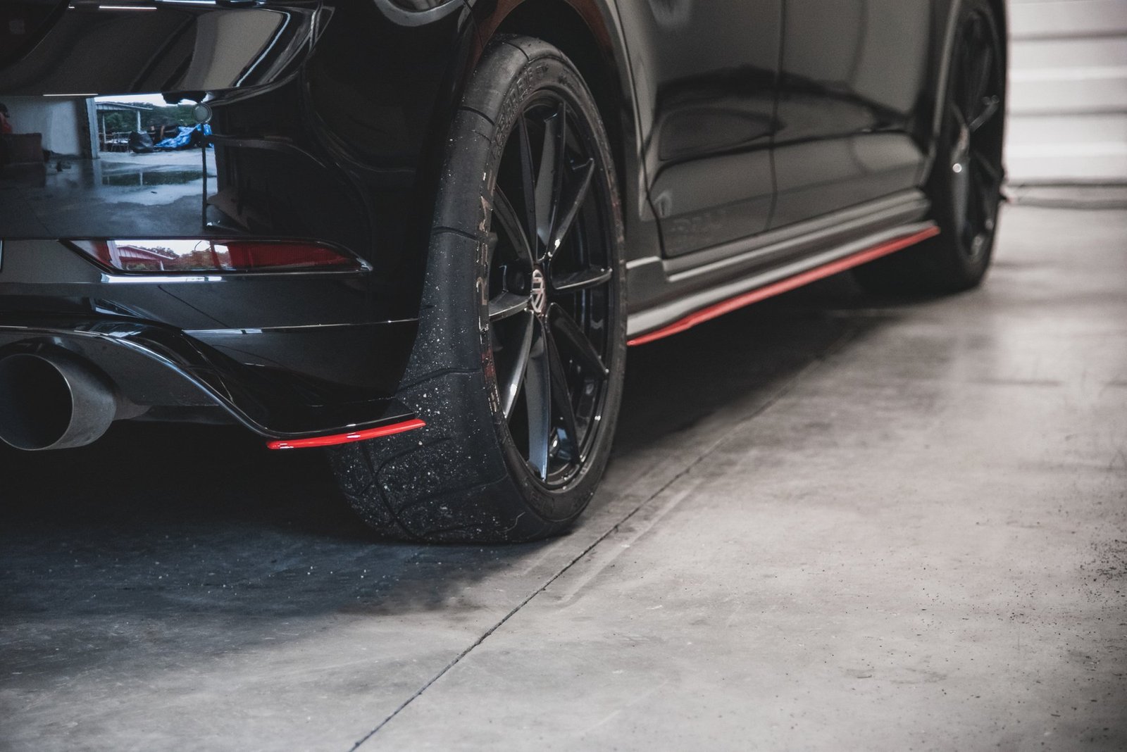 Splitters Laterales Traseros VW Golf 7 GTI TCR - Imagen 7