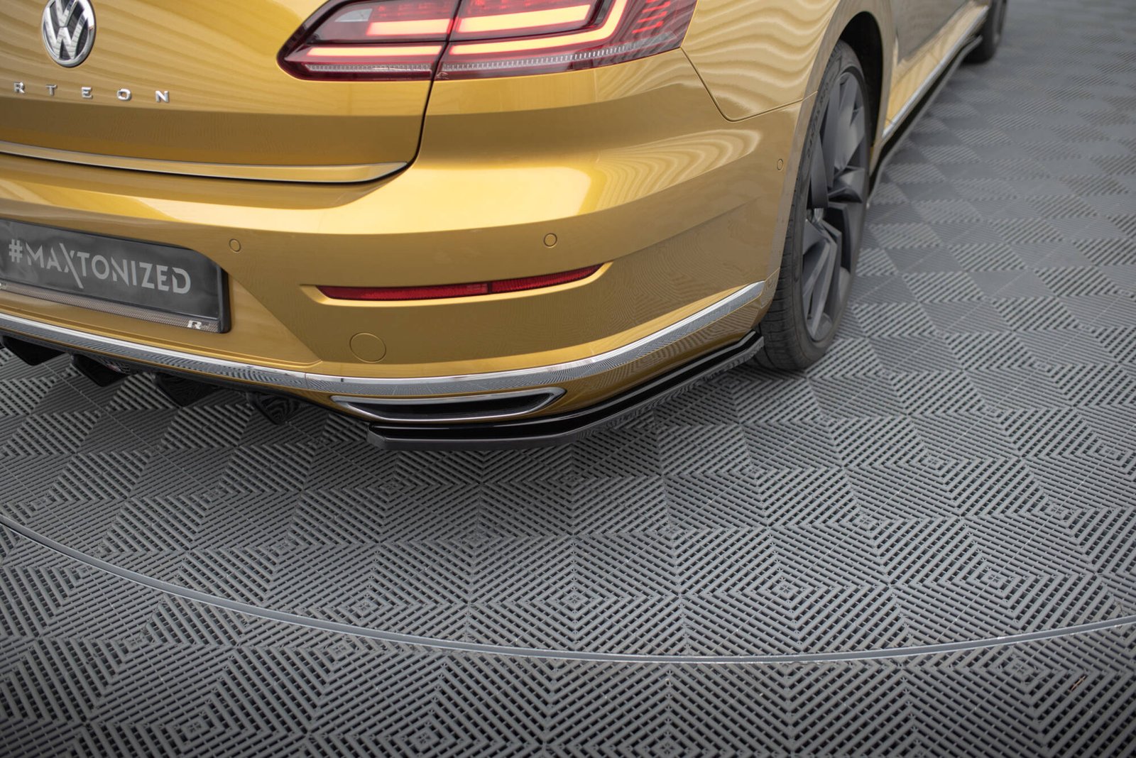 Splitters Laterales Traseros Volkswagen Arteon R-Line Sedan / Shooting Brake Mk1