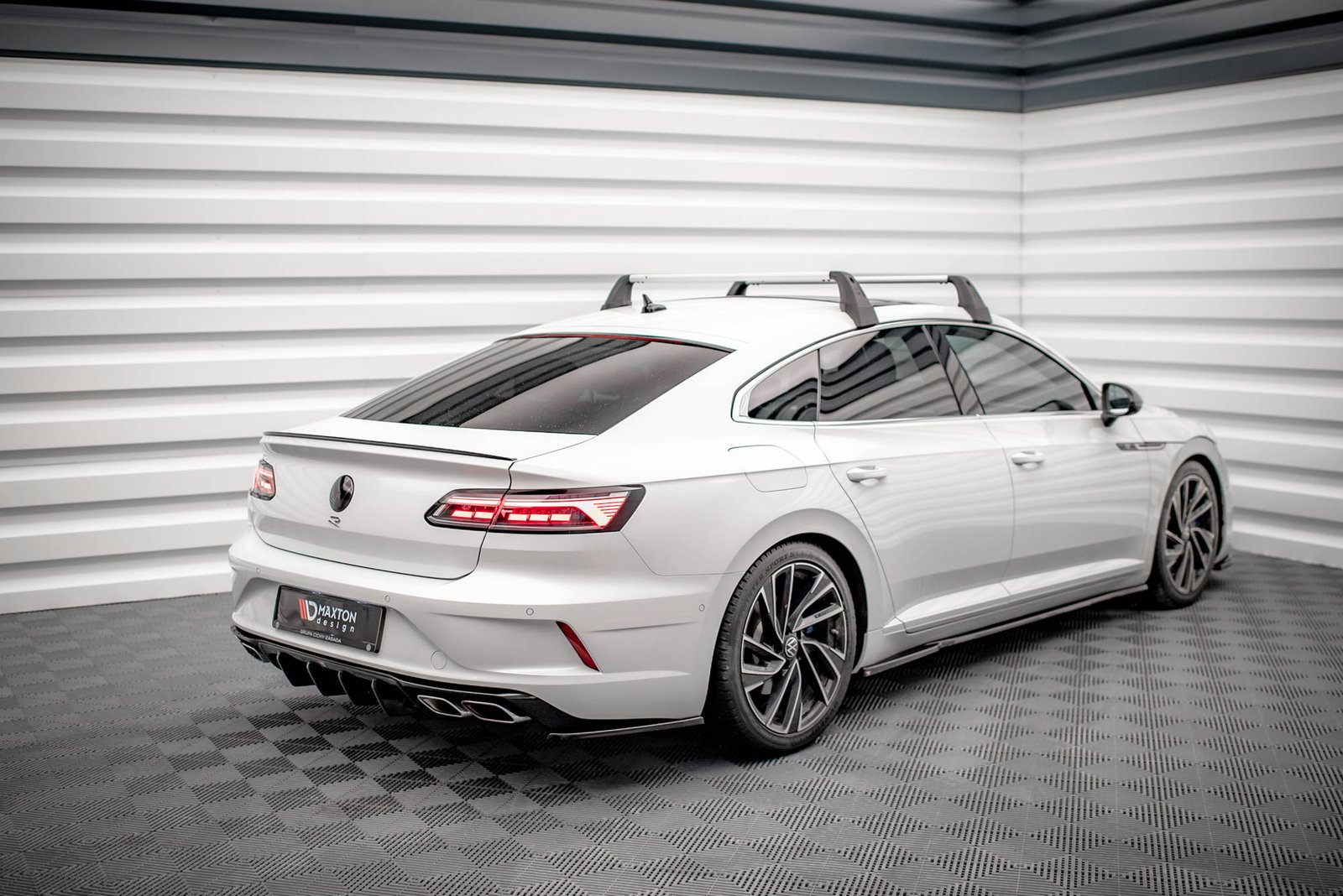 Splitters Laterales Traseros Volkswagen Arteon R Sedan / Shooting Brake Mk1 Facelift - Imagen 3