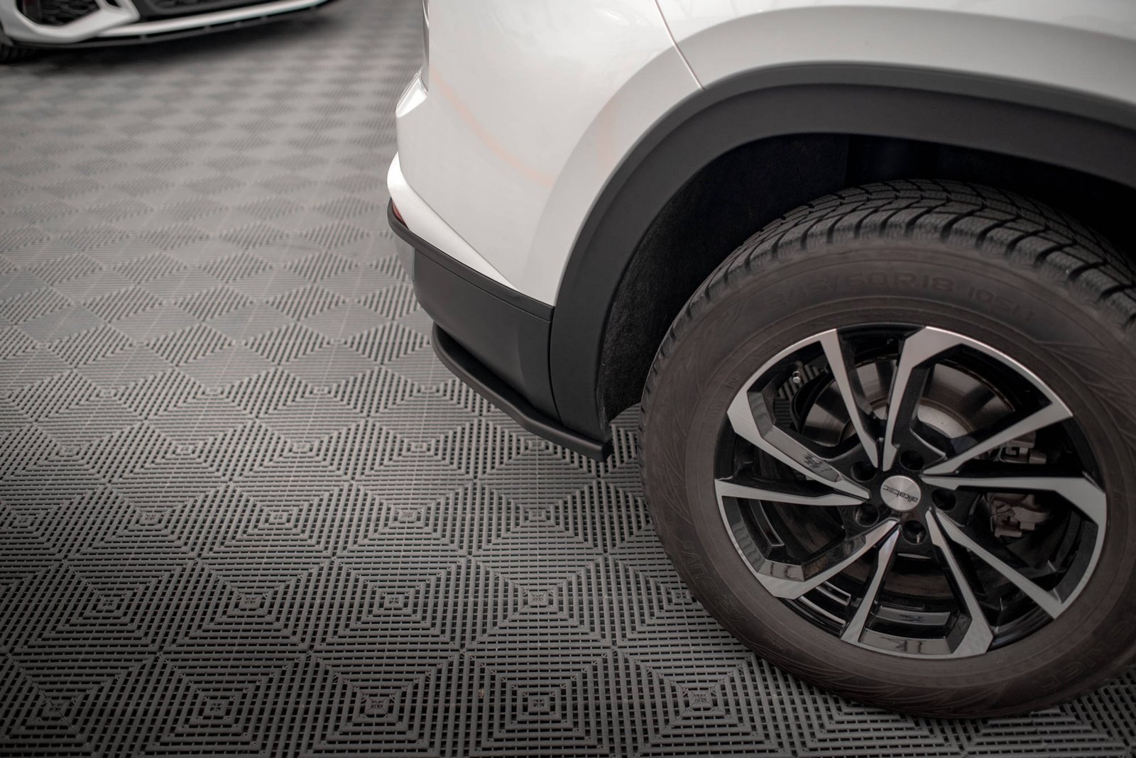 Splitters Laterales Traseros Volkswagen Atlas Cross - Imagen 3