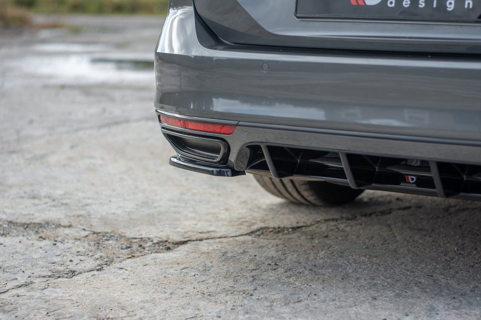 Splitters Laterales Traseros Volkswagen Passat R-Line B8 - Imagen 4