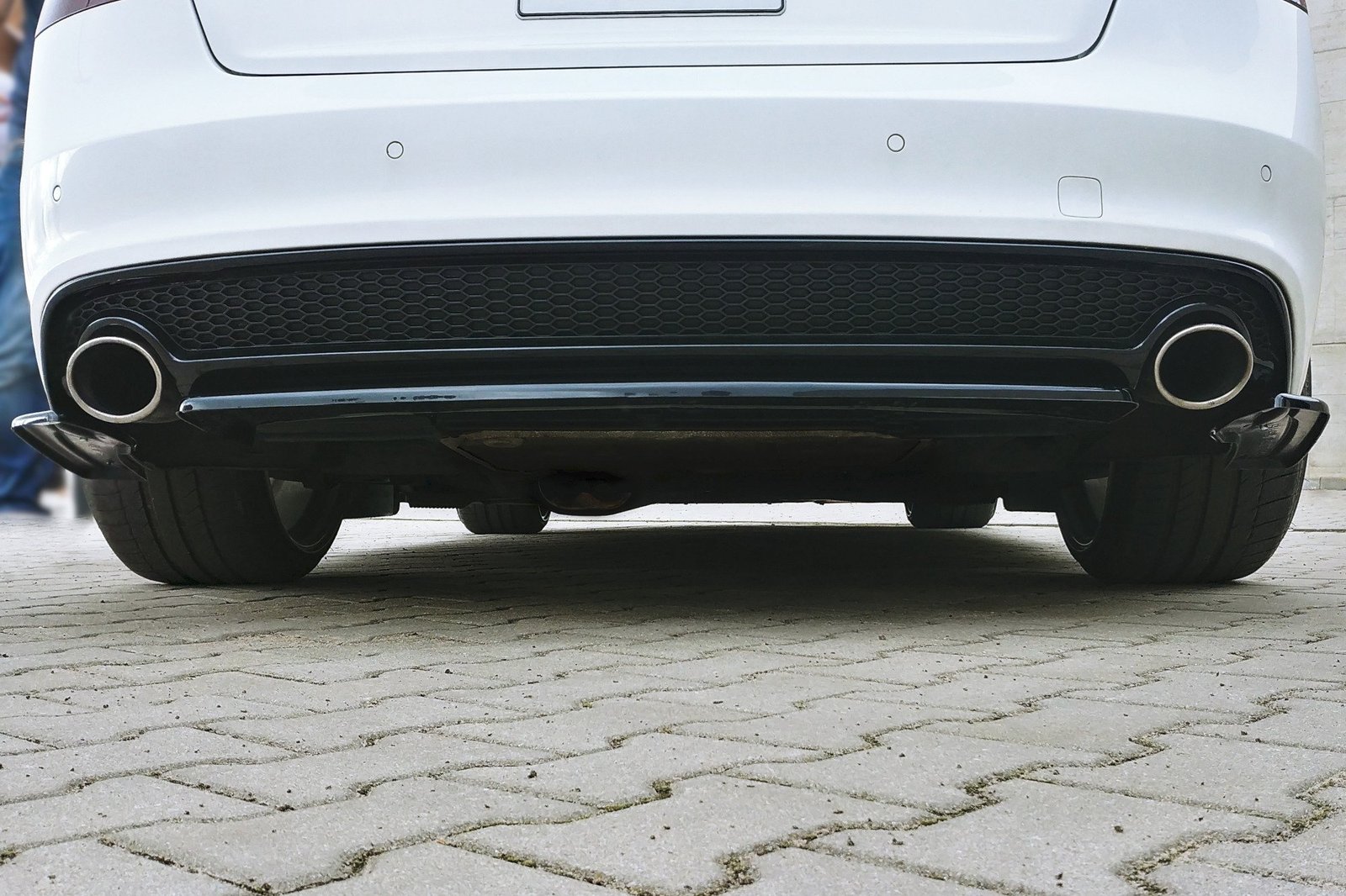 Splitter Trasero Audi A5 S-Line 8T Facelift (without vertical bars) - Imagen 2