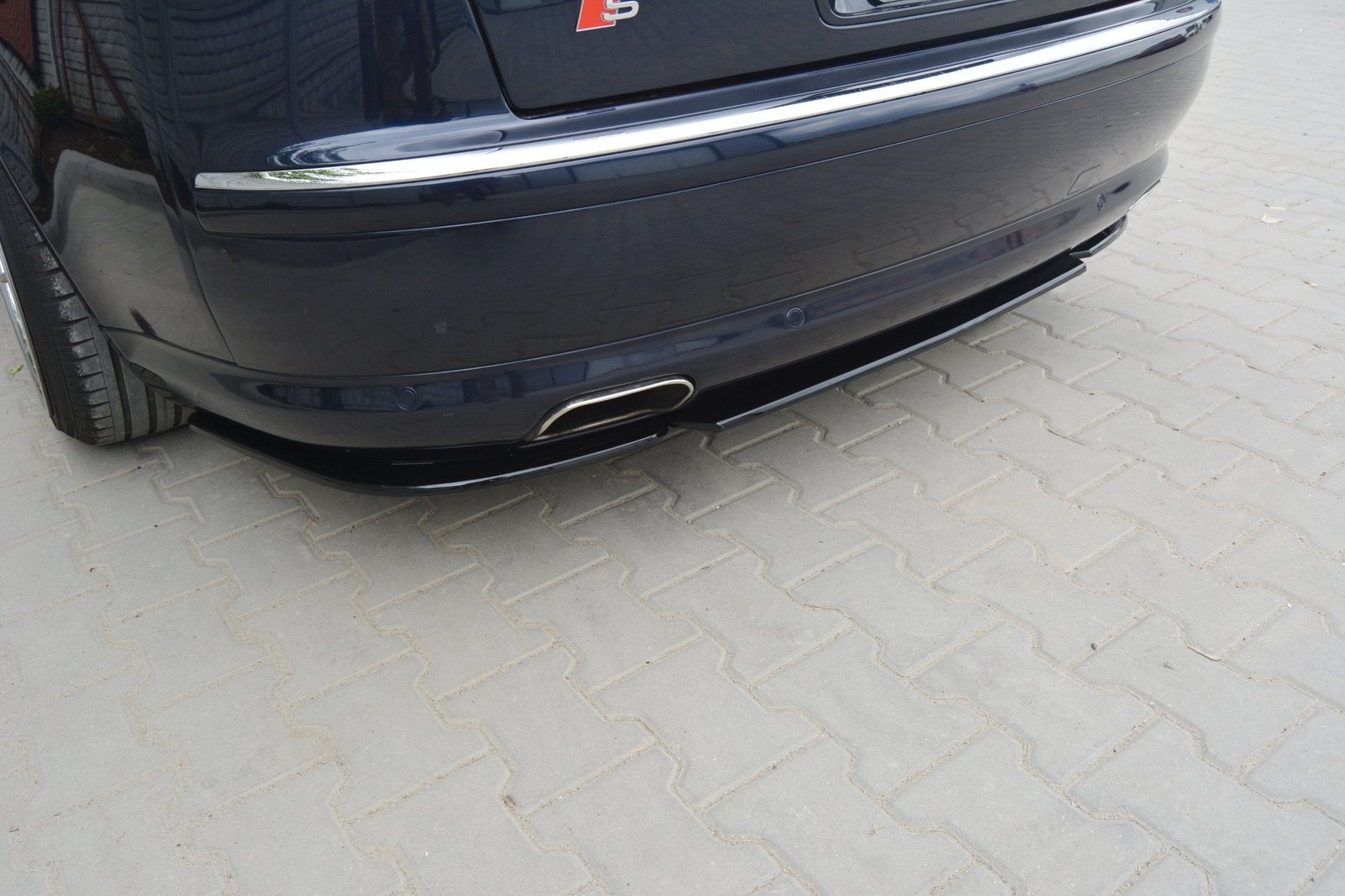Splitter Trasero Audi A8 W12 D3 - Imagen 2