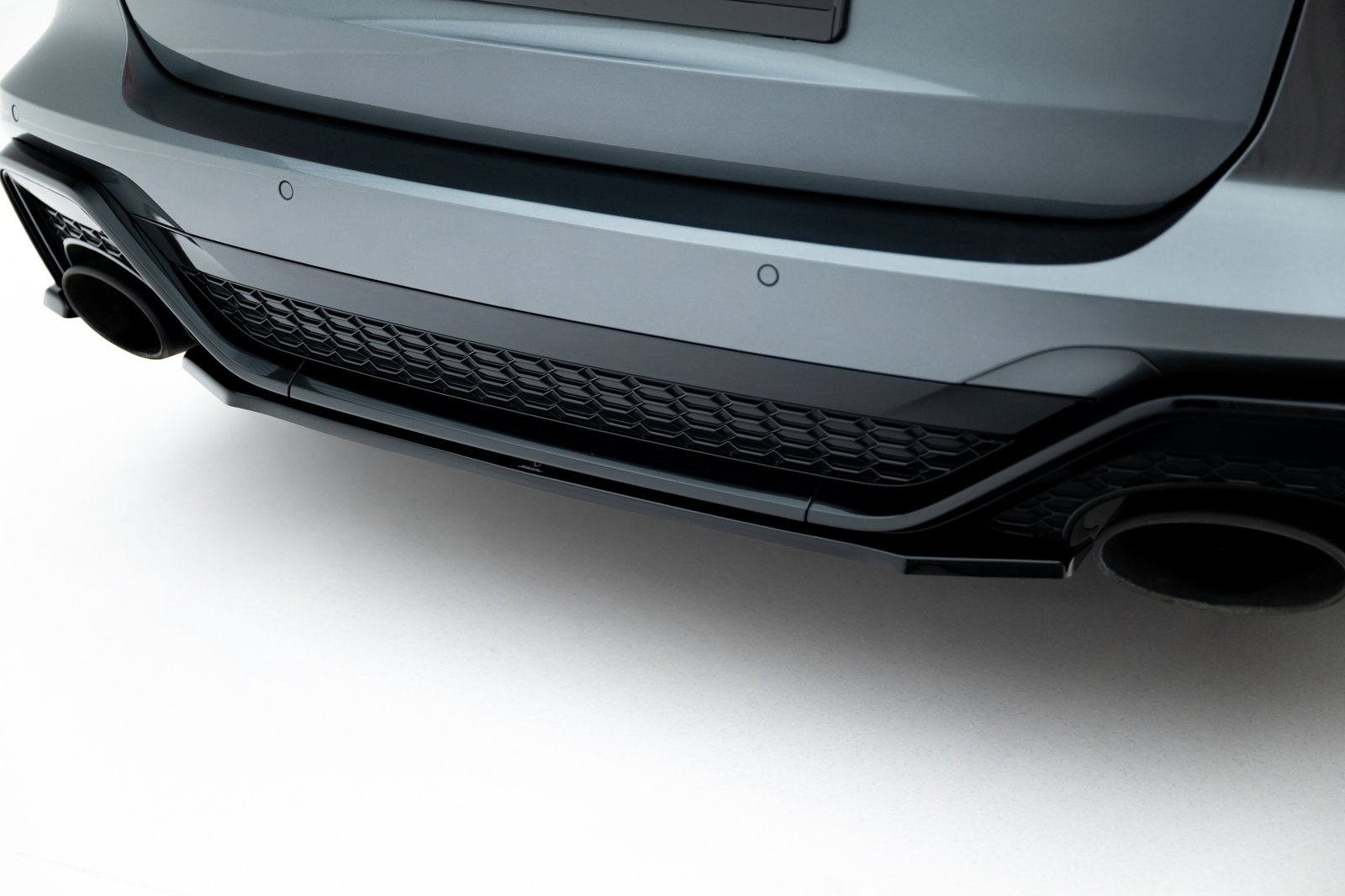 Splitter Trasero Audi RS7 C8 - Imagen 6