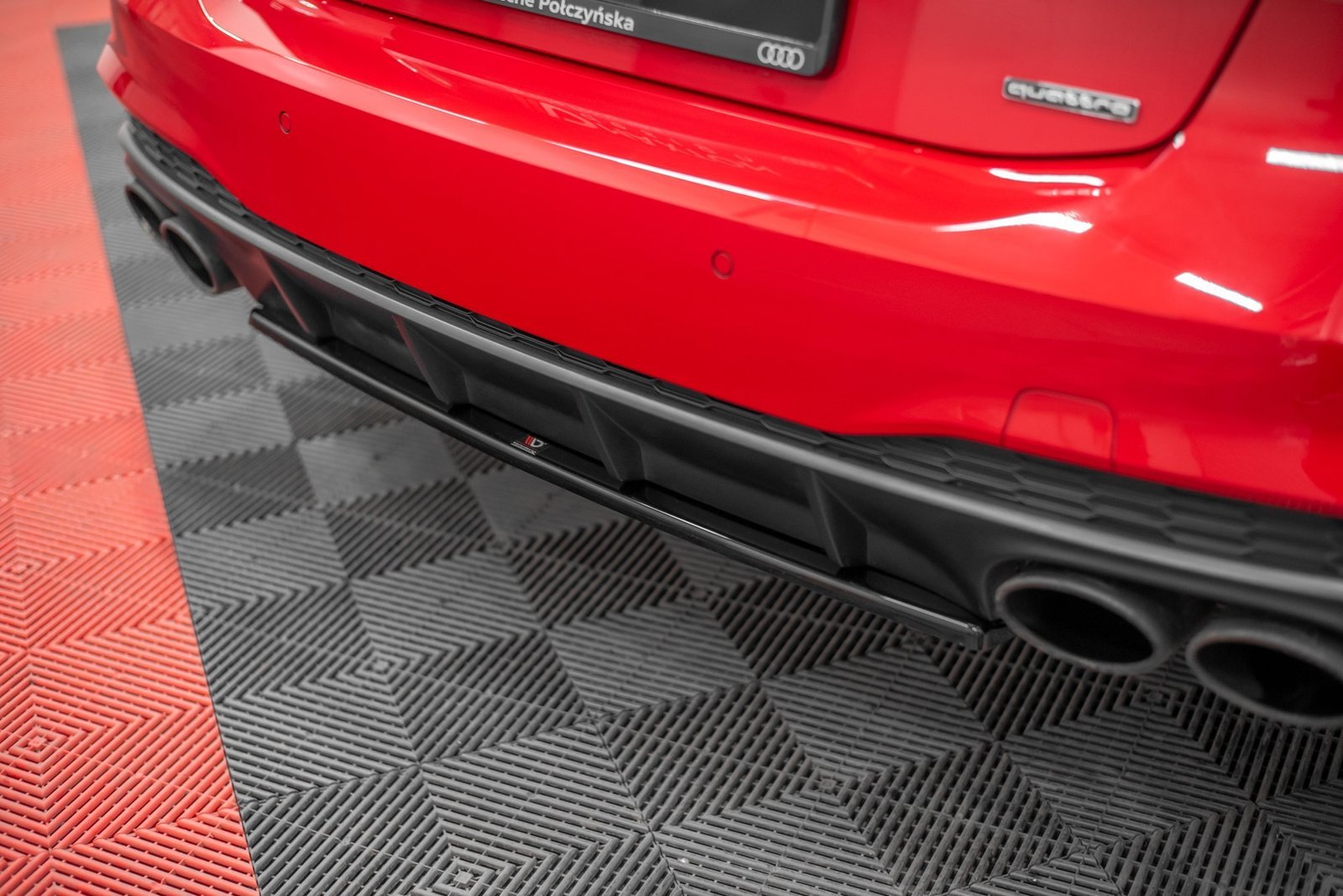 Splitter Trasero Audi S7 C8 - Imagen 3