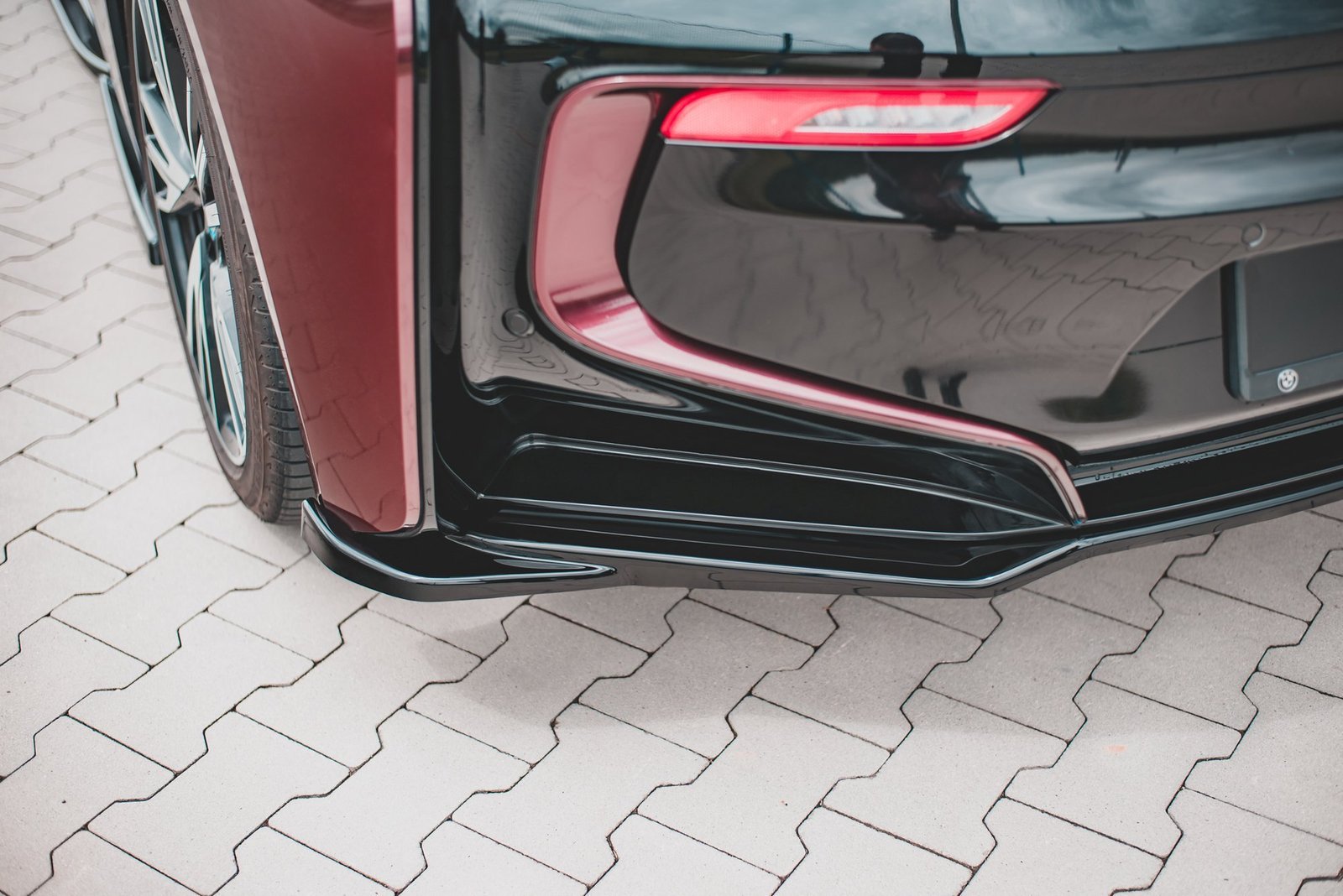 Splitter Trasero BMW i8 - Imagen 3