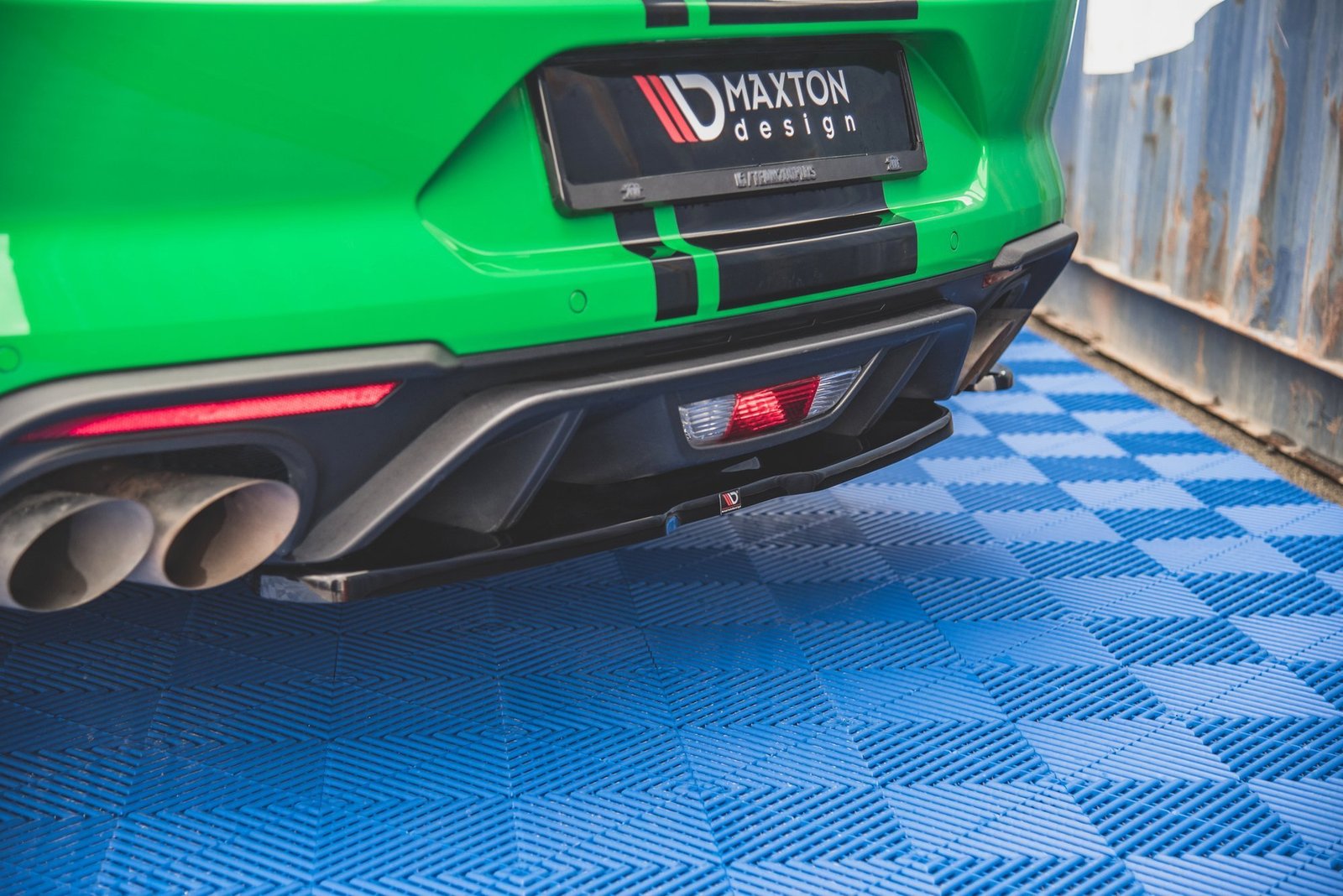 Splitter Trasero Ford Mustang GT Mk6 Facelift - Imagen 2
