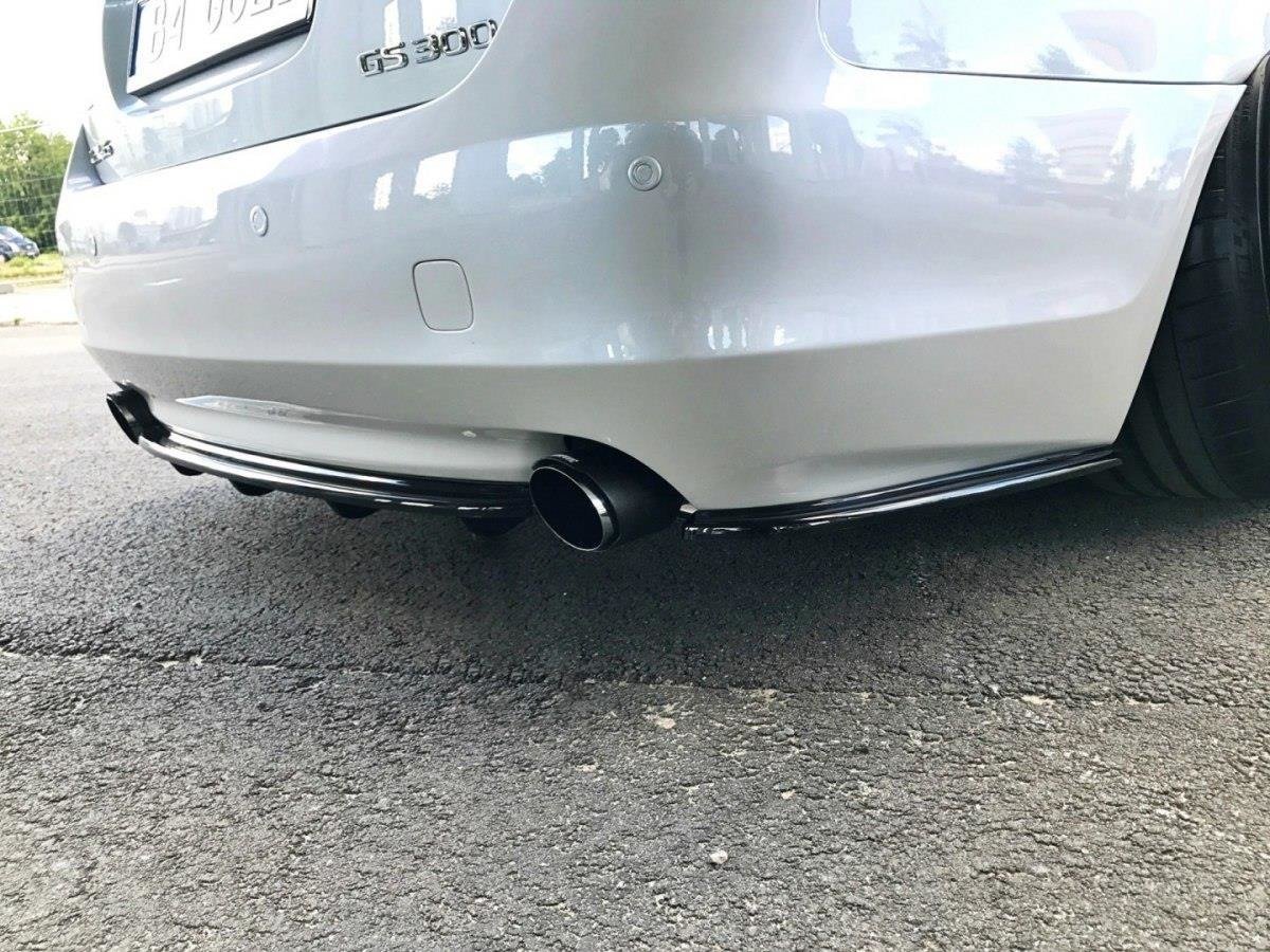 Splitter Trasero Lexus GS 300 Mk3 Facelift (with vertical bars) - Imagen 3