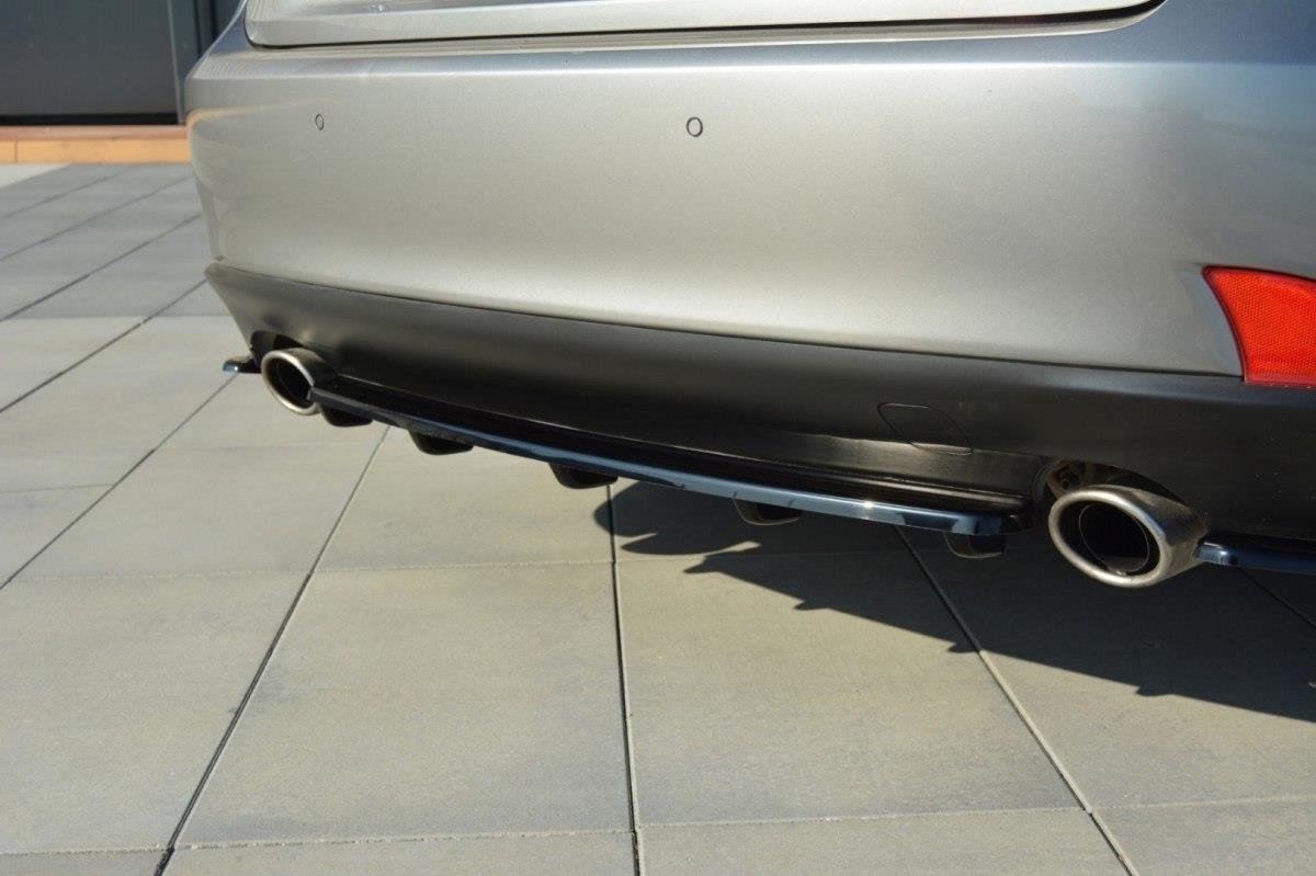Splitter Trasero Lexus IS Mk3 T (with vertical bars)