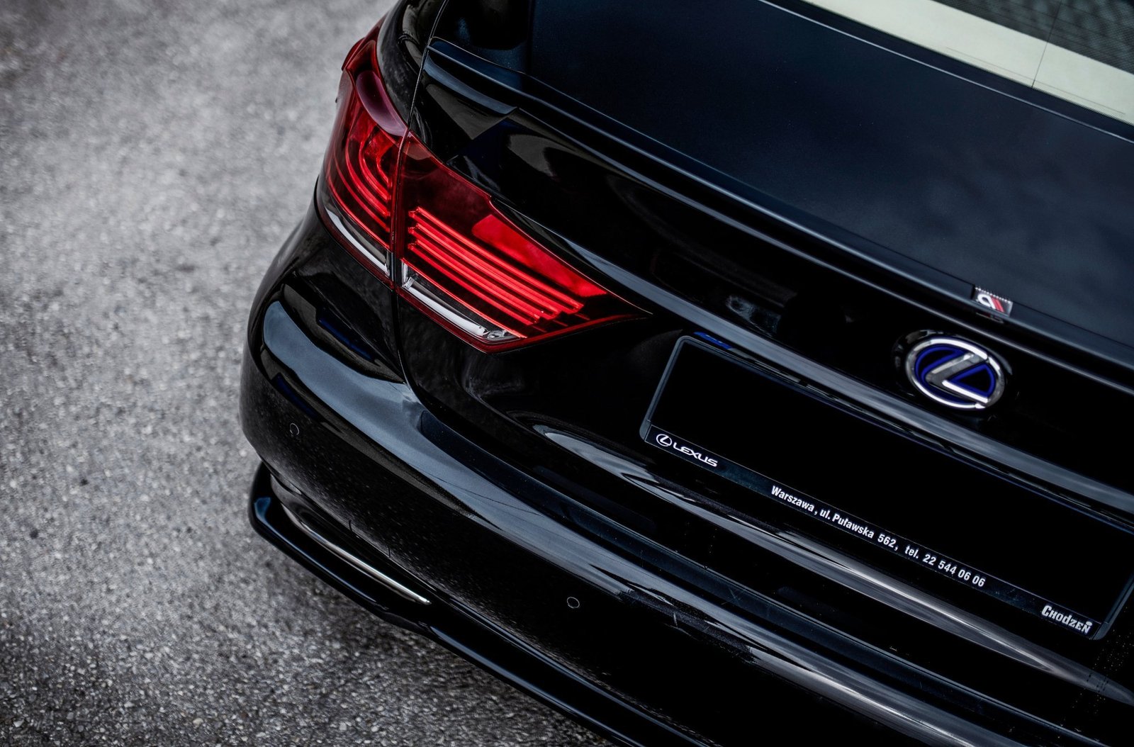 Splitter Trasero Lexus LS Mk4 Facelift - Imagen 2