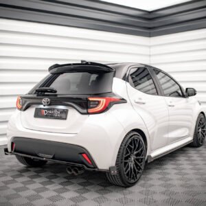 Splitter Trasero + Flaps Aerodinámicos Toyota Yaris Mk4