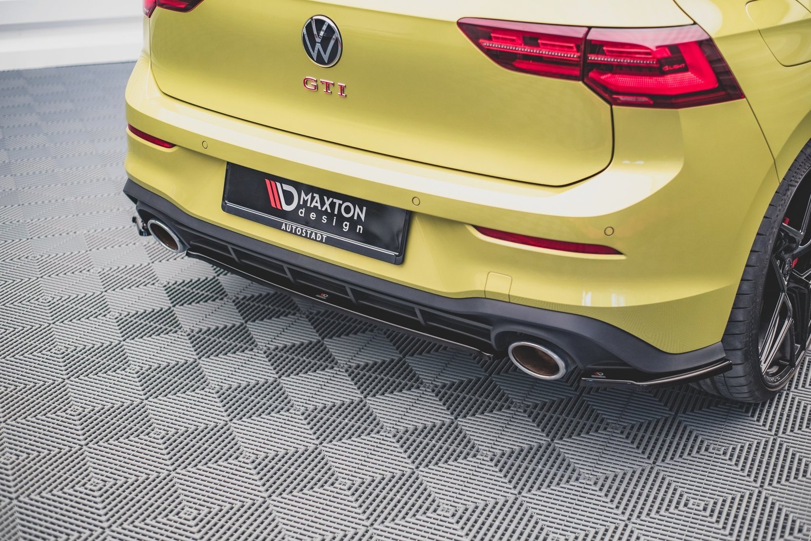 Splitter Trasero Volkswagen Golf GTI Clubsport Mk8