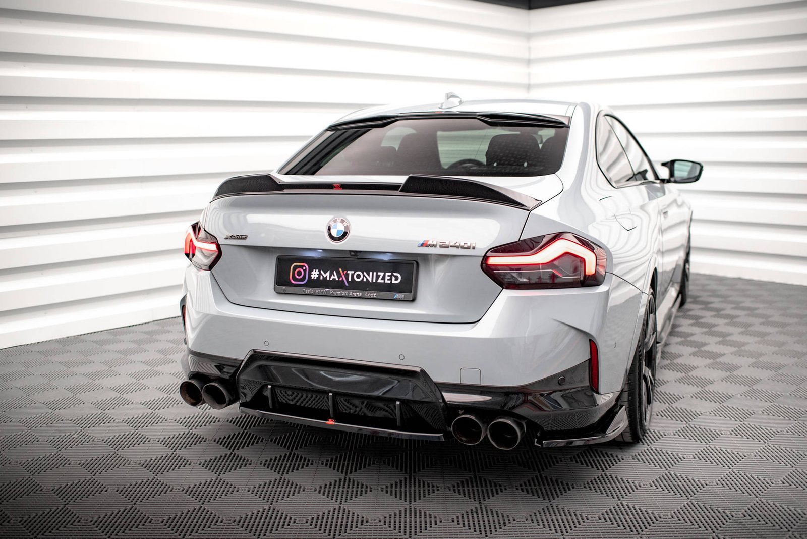 Splitter Trasero for BMW 2 Coupe M240i G42