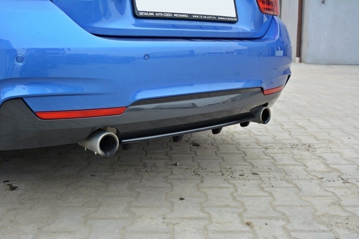 Splitter Trasero for BMW 4 Coupe / Gran Coupe / Cabrio M-Pack F32 / F36 / F33 (with vertical bars)