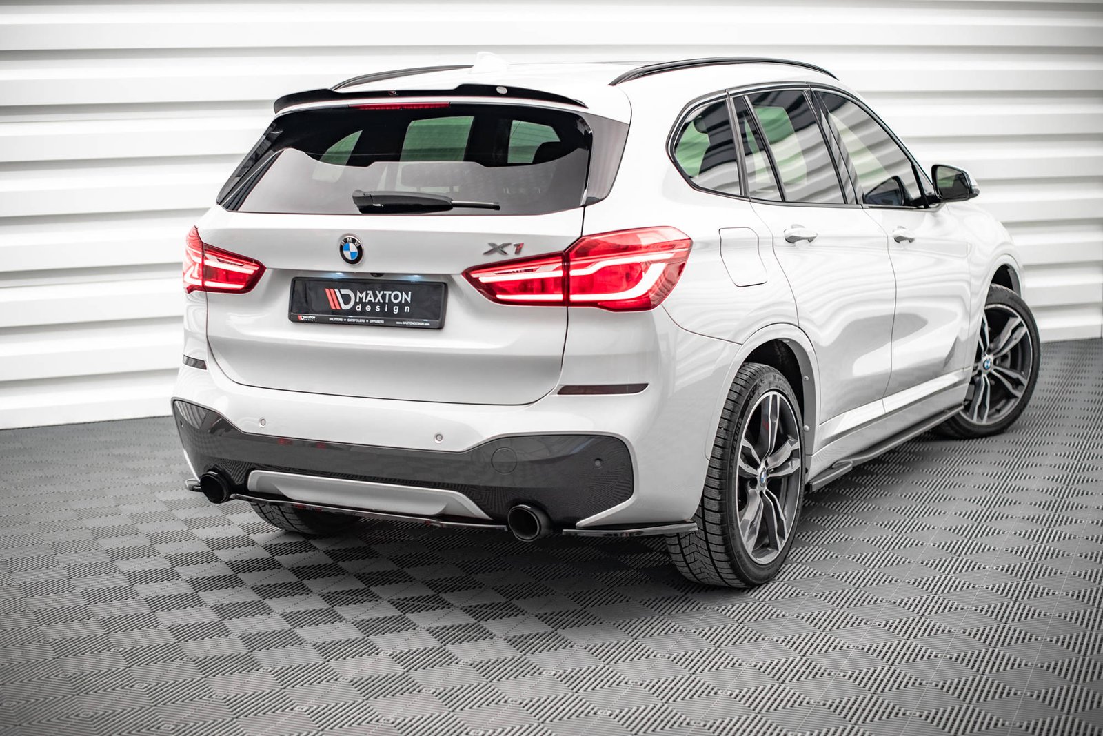 Splitter Trasero for BMW X1 M-Pack F48 / F48 Facelift - Imagen 2