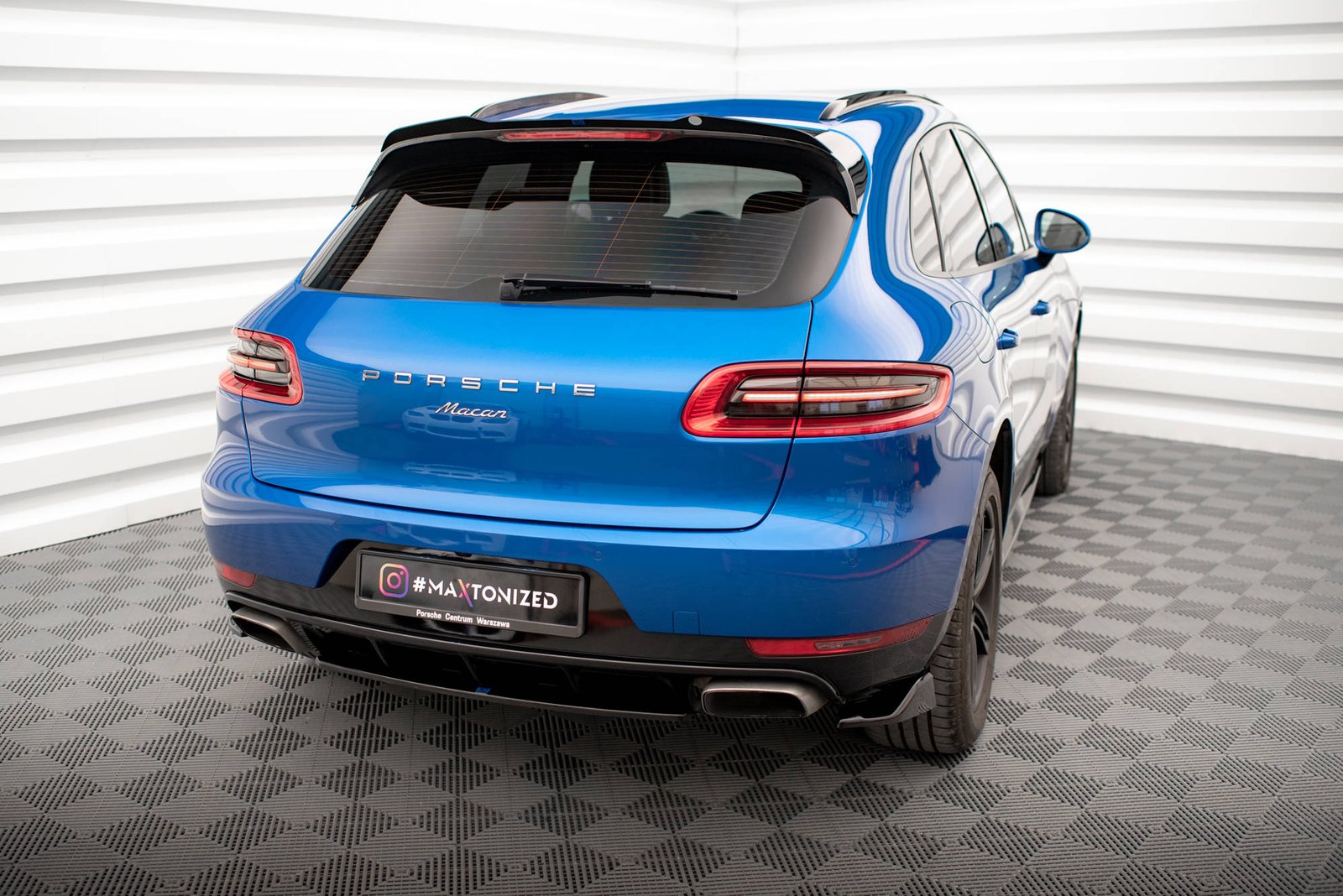 Splitter Trasero for Porsche Macan Mk1 - Imagen 3