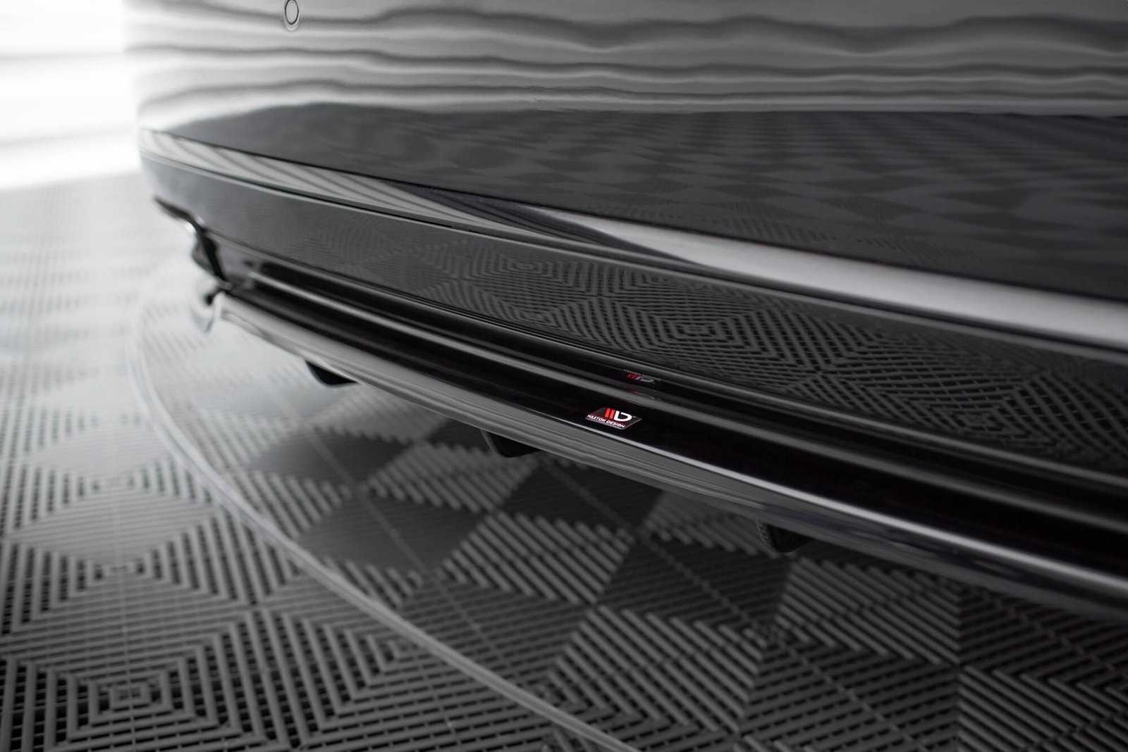 Splitter Trasero (with vertical bars) Audi A8 D4 Facelift - Imagen 3