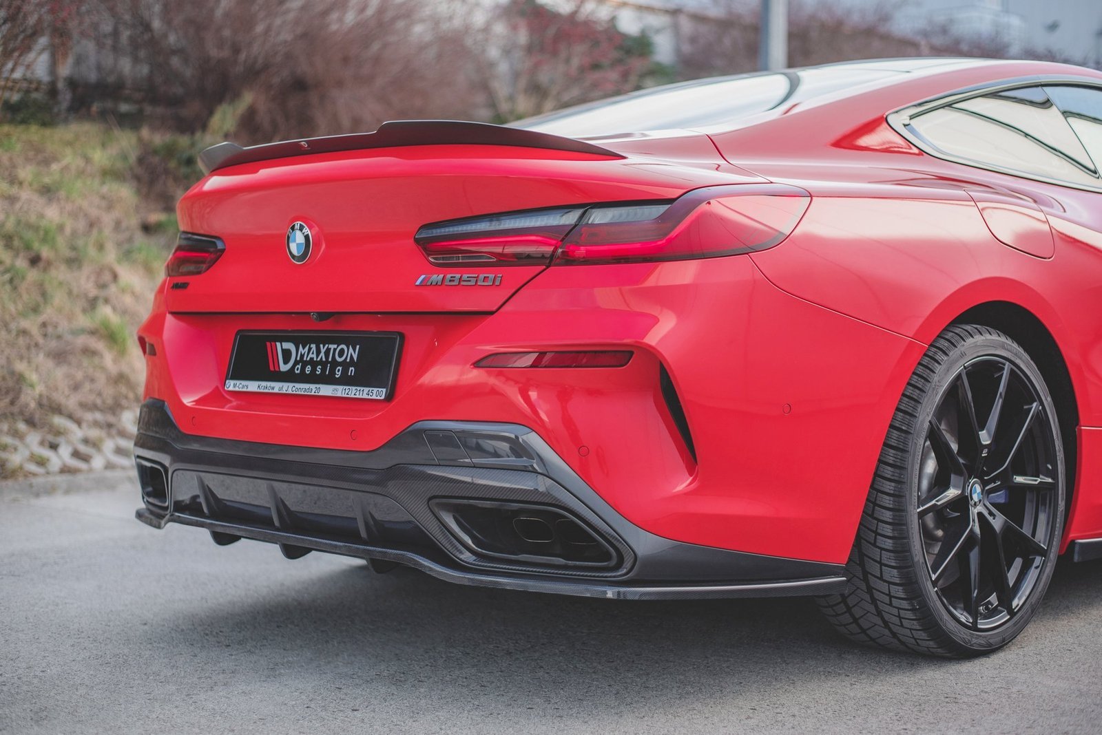 Splitter Trasero (with vertical bars) BMW 8 Coupe M-Pack G15