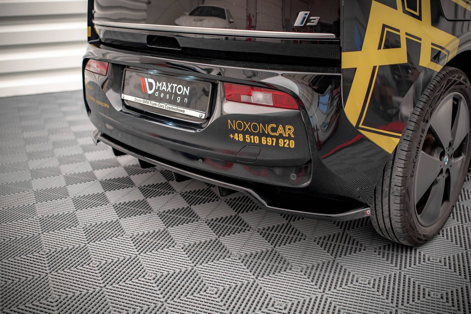 Splitter Trasero (with vertical bars) BMW i3 Mk1 Facelift - Imagen 2