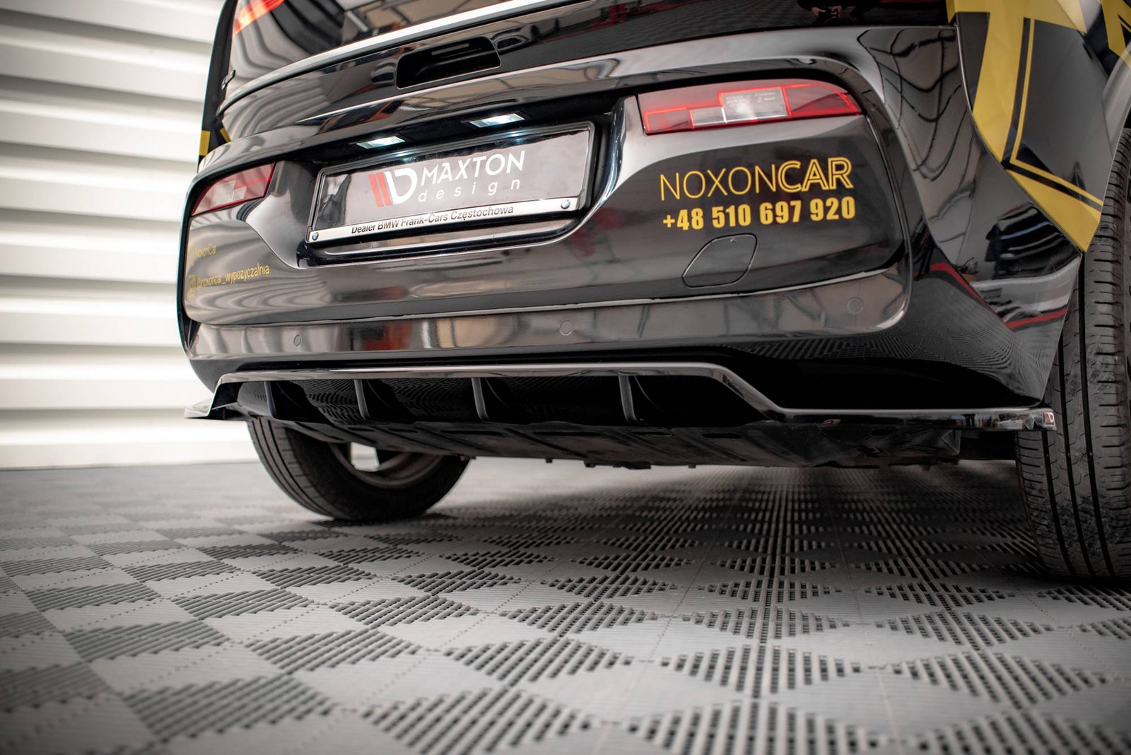 Splitter Trasero (with vertical bars) BMW i3 Mk1 Facelift - Imagen 3
