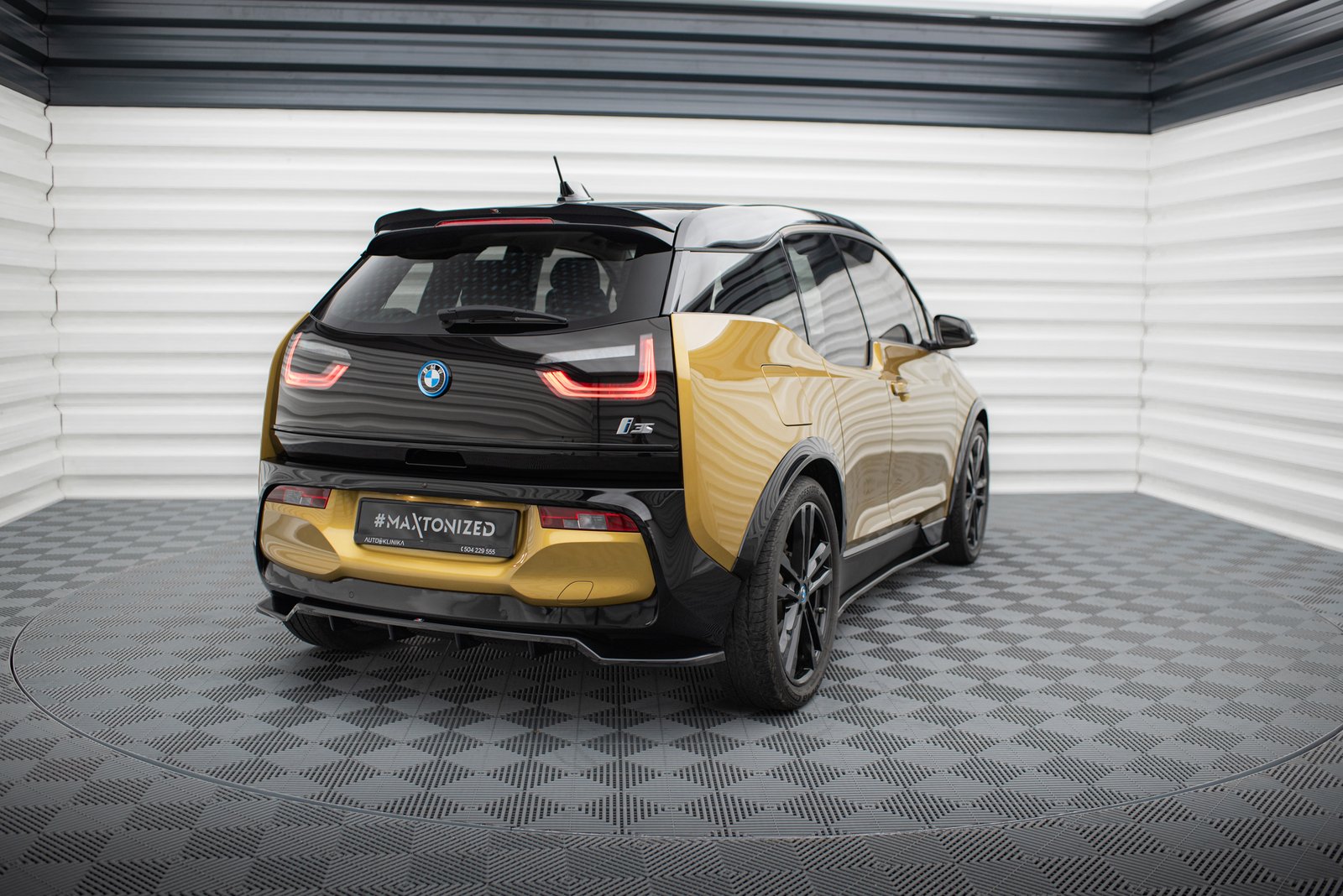 Splitter Trasero (with vertical bars) BMW i3 Mk1 Facelift - Imagen 7