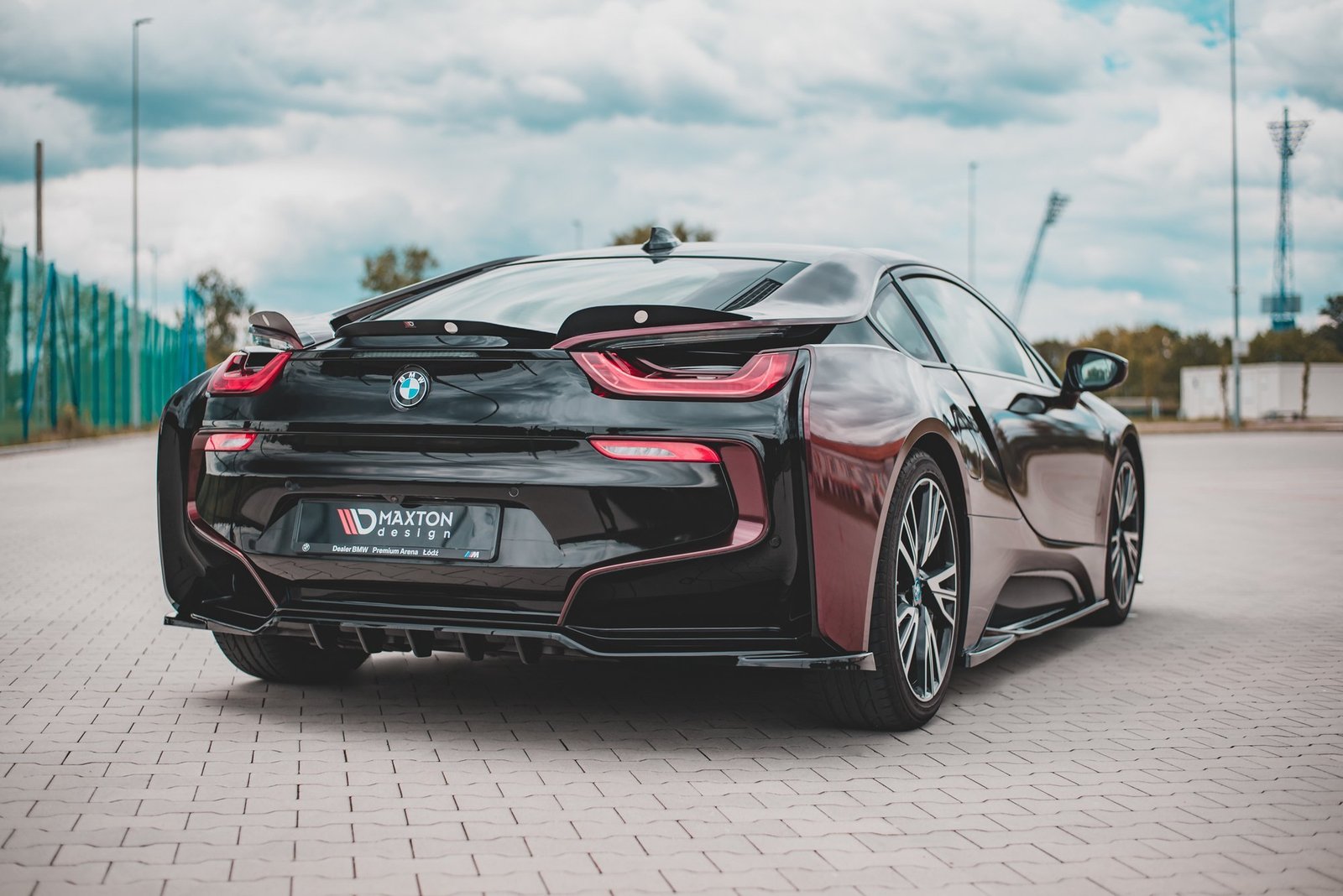Splitter Trasero (with vertical bars) BMW i8 - Imagen 4