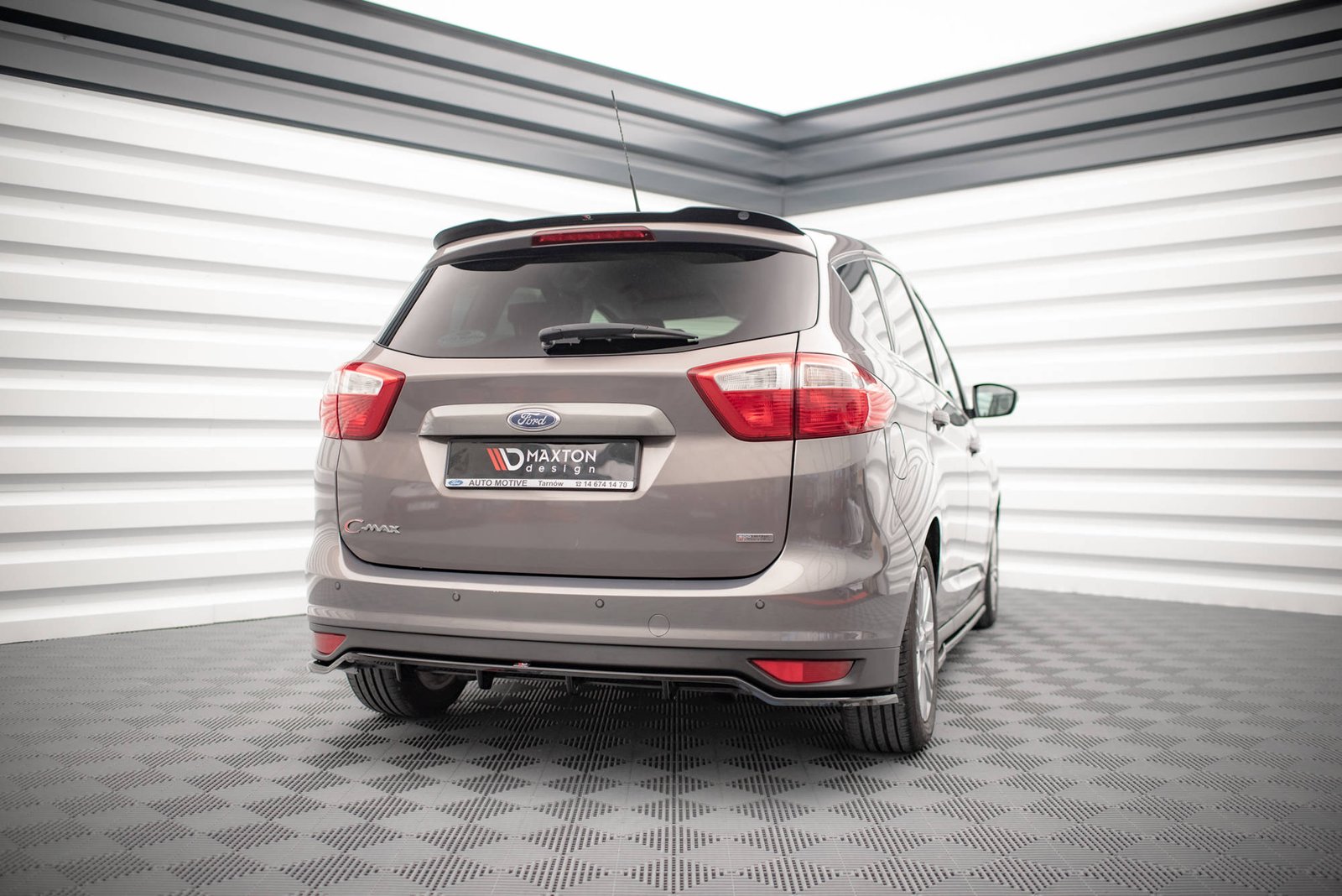 Splitter Trasero (with vertical bars) Ford C-Max Mk2 - Imagen 4