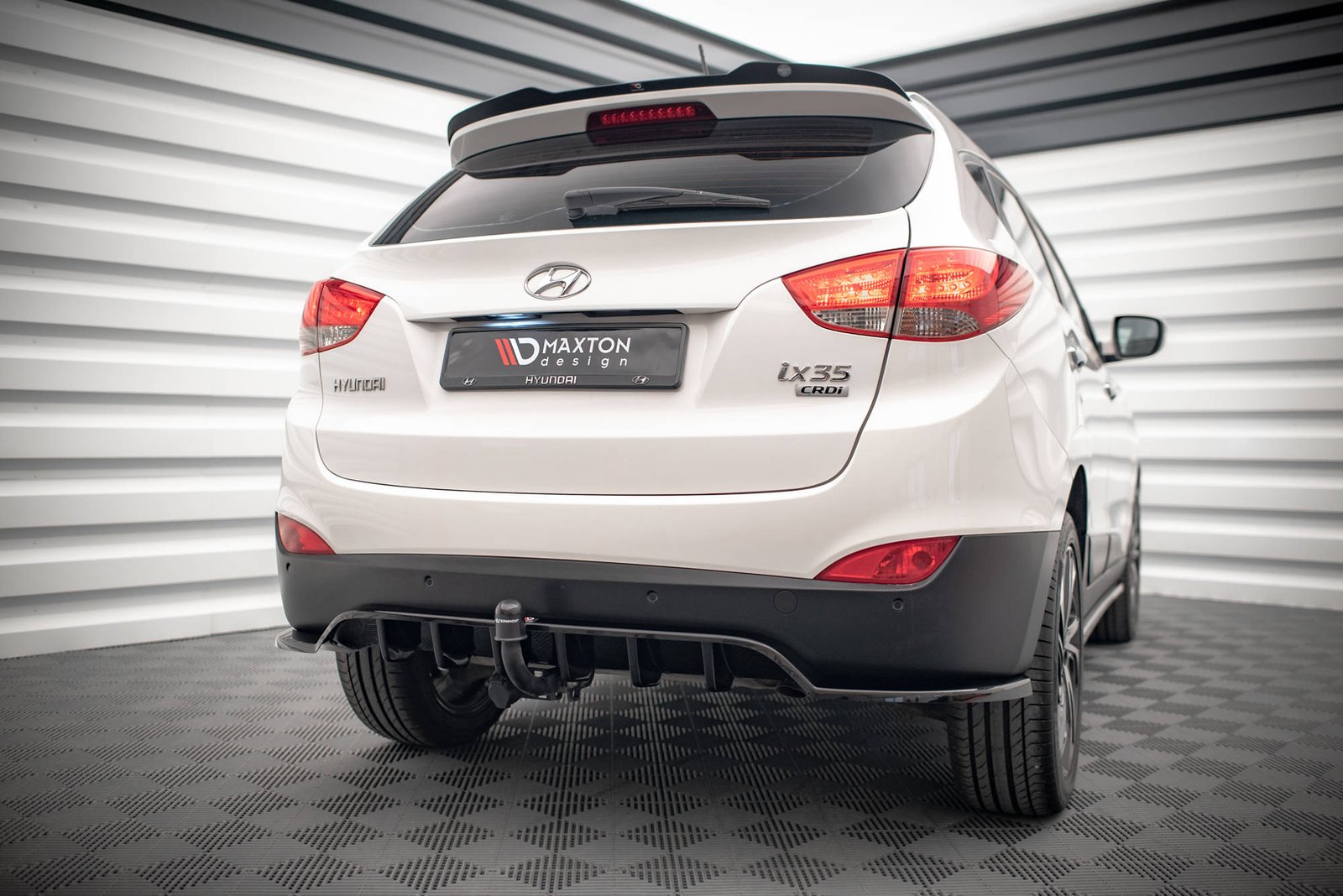 Splitter Trasero (with vertical bars) Hyundai ix35 Mk1 - Imagen 3