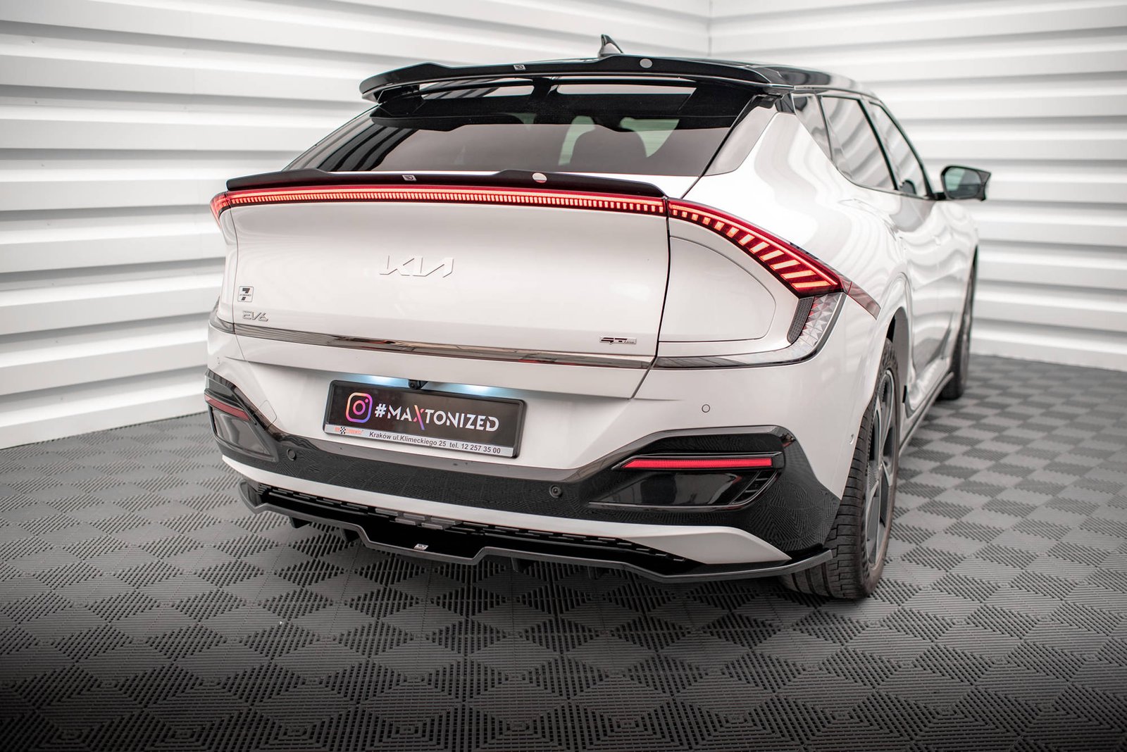 Splitter Trasero (with vertical bars) Kia EV6 GT-Line Mk1