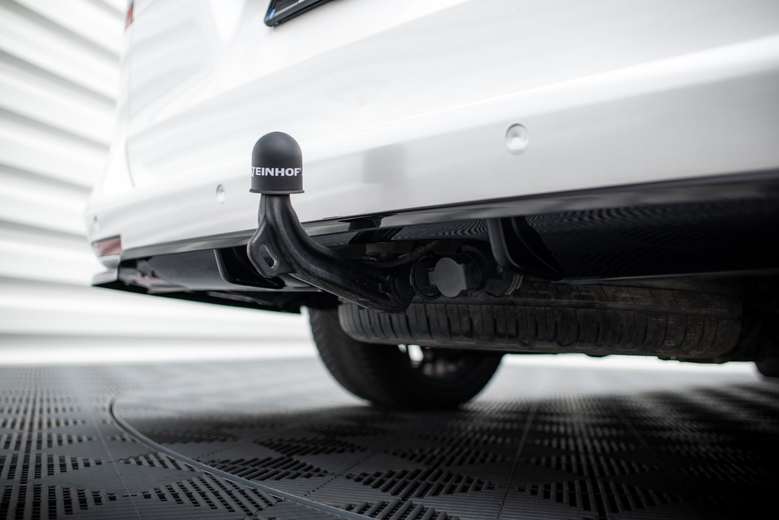 Splitter Trasero (with vertical bars) Mercedes-Benz Vito Long / V Long W447 Facelift / Facelift 2 - Imagen 7