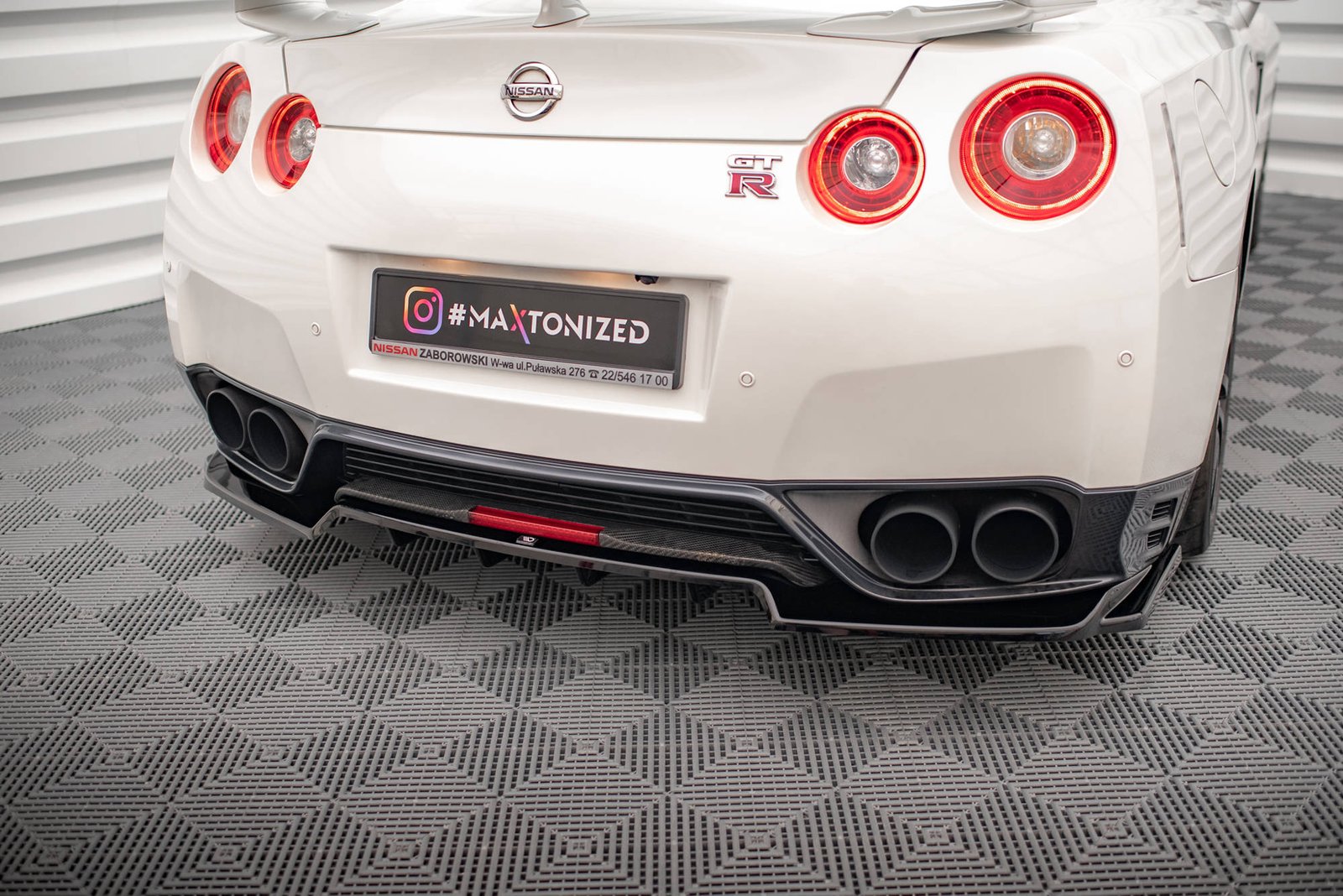 Splitter Trasero (with vertical bars) Nissan GTR R35 Facelift