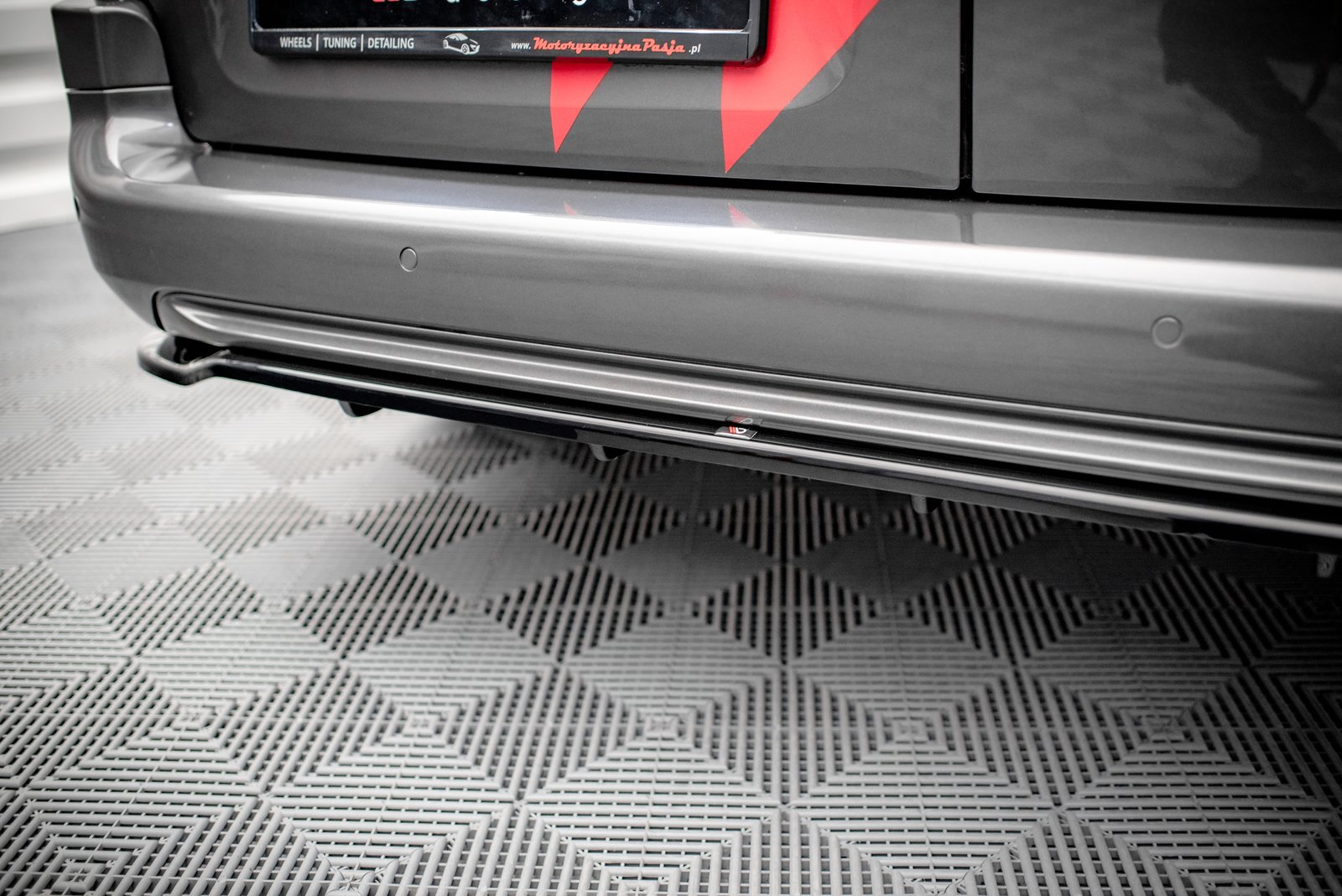 Splitter Trasero (with vertical bars) Peugeot Partner Long Mk3 - Imagen 3