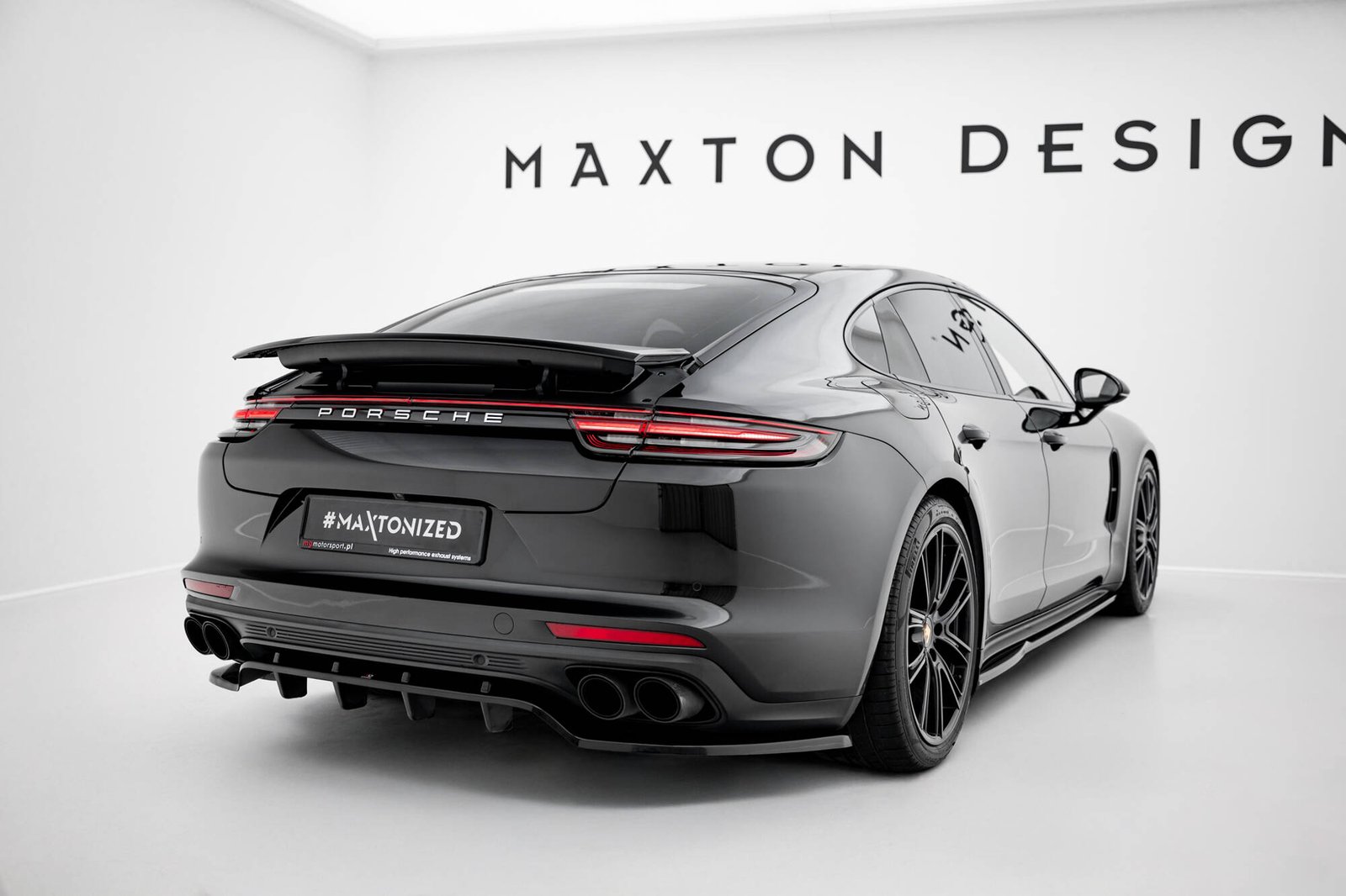 Splitter Trasero (with vertical bars) Porsche Panamera Turbo S E-Hybrid / Panamera E-Hybrid / Panamera 4S 971