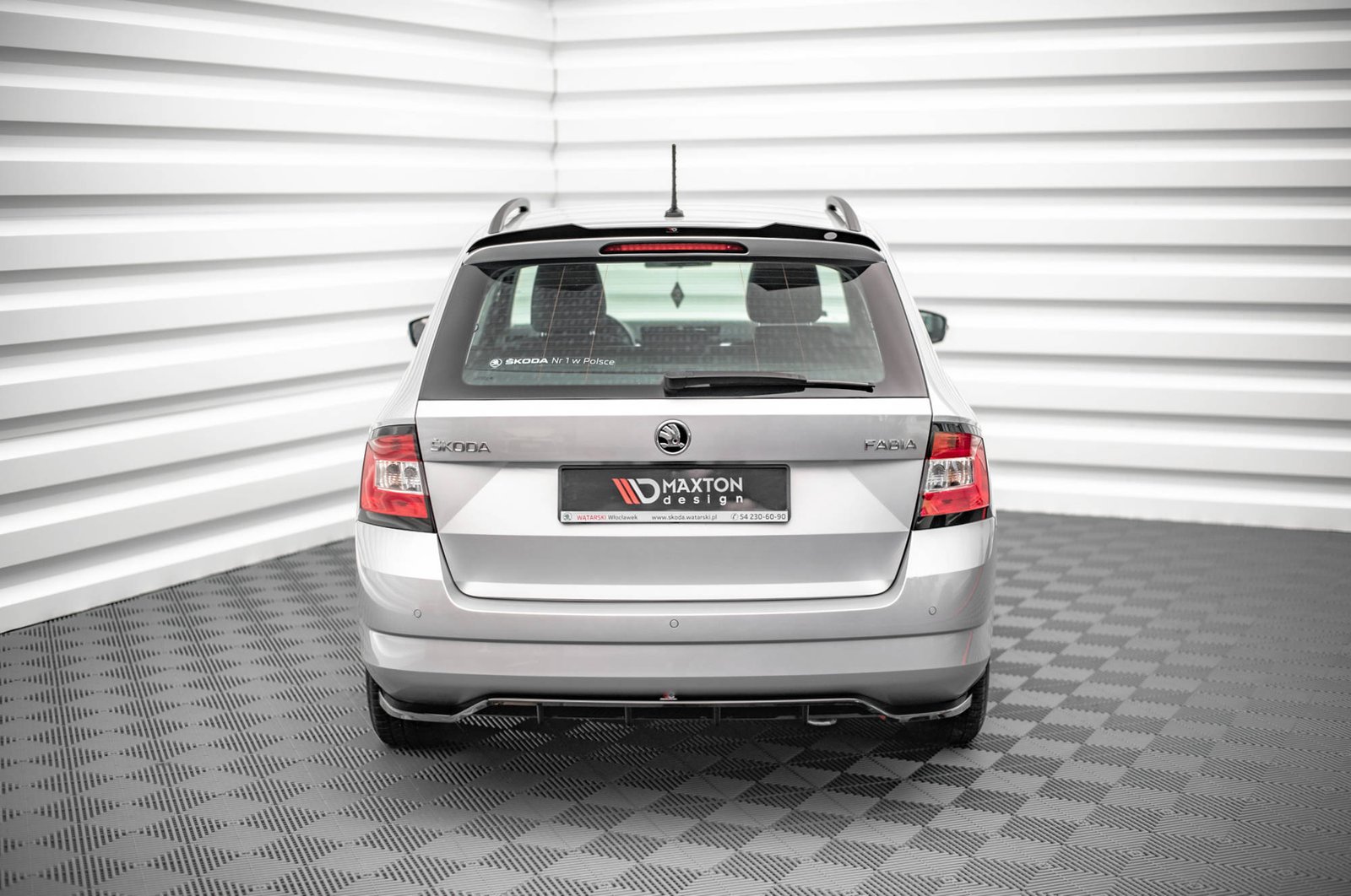 Splitter Trasero (with vertical bars) Skoda Fabia Combi Mk3