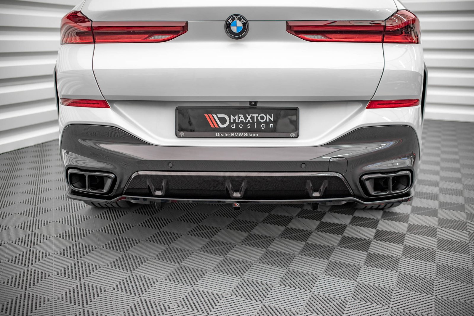Splitter Trasero (with vertical bars) BMW X6 M-Pack G06 - Imagen 2