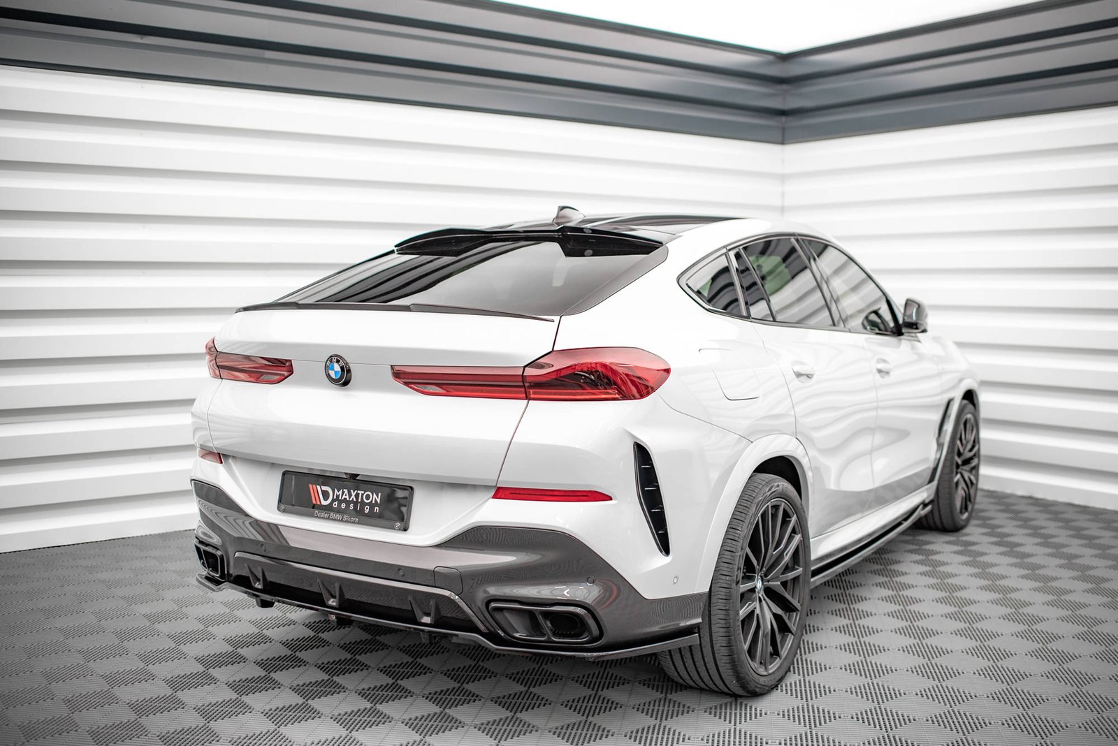 Splitter Trasero (with vertical bars) BMW X6 M-Pack G06 - Imagen 3