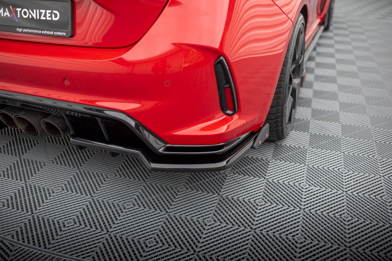 Splitter Trasero (with vertical bars) + Flaps Aerodinámicos Honda Civic Type-R Mk 11 - Imagen 2