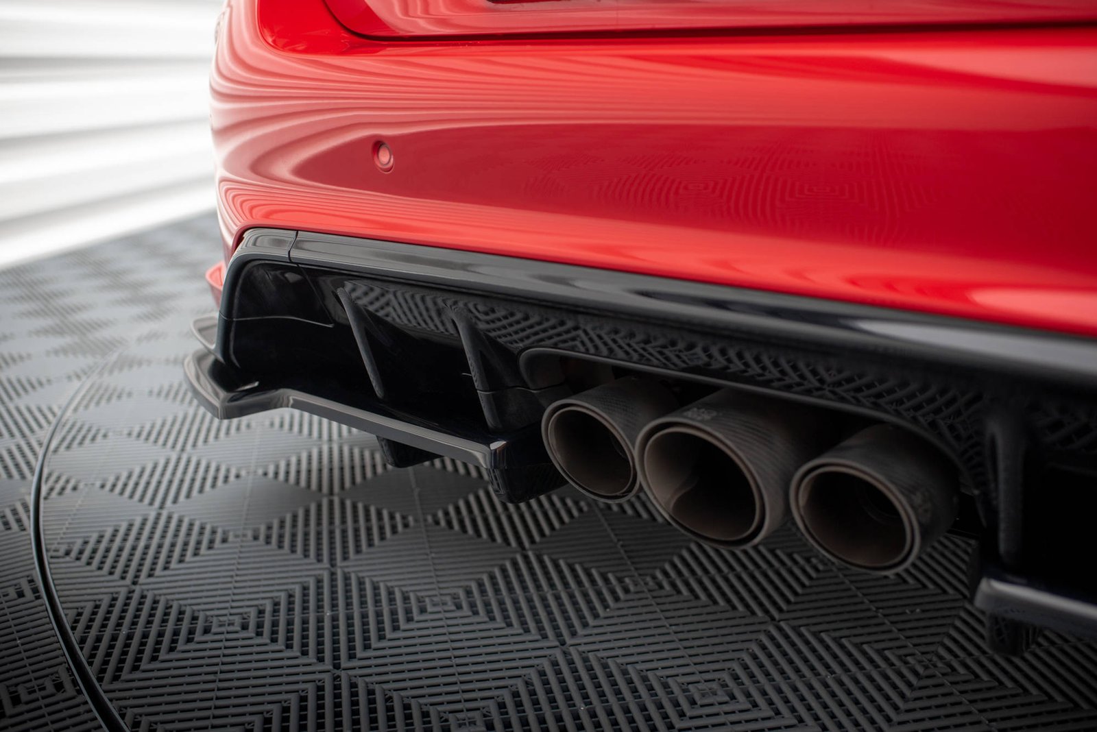 Splitter Trasero (with vertical bars) + Flaps Aerodinámicos Honda Civic Type-R Mk 11 - Imagen 3