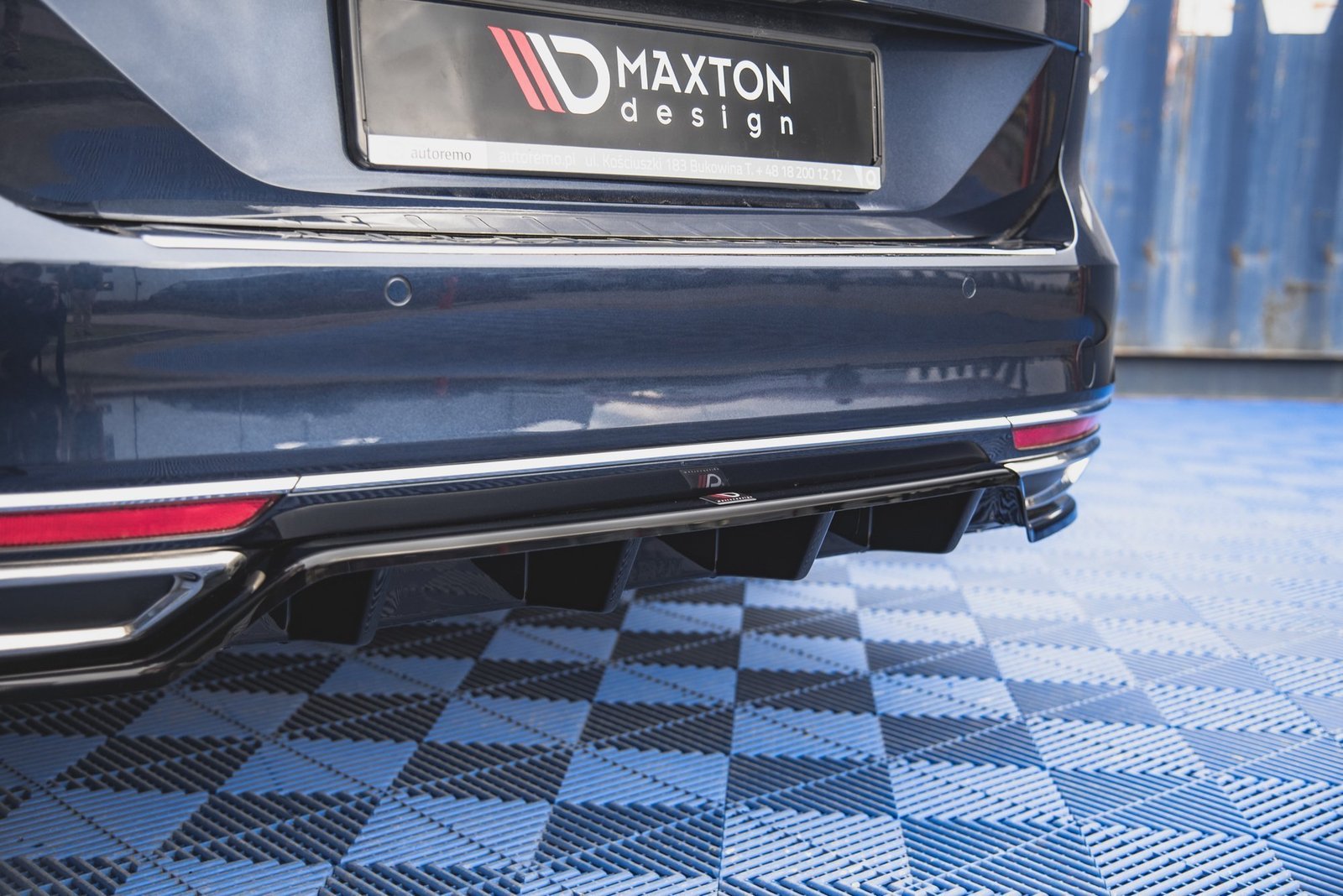 Splitter Trasero (with vertical bars) Volkswagen Passat B8 - Imagen 3