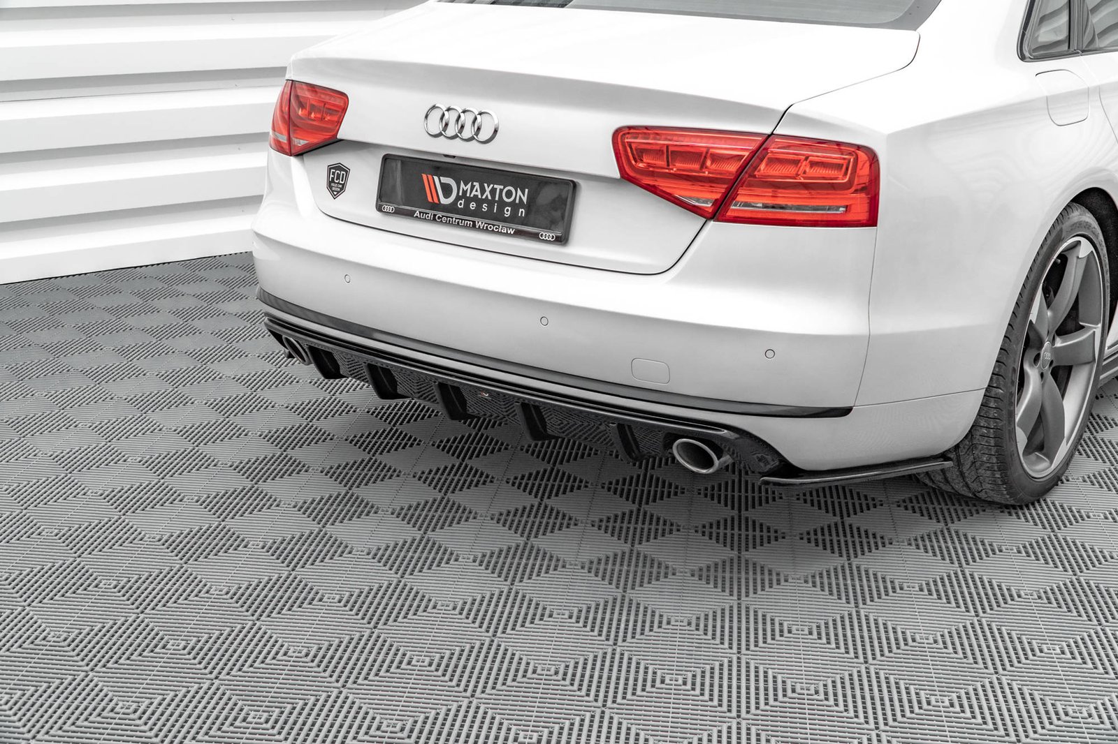 Faldón Trasero Audi A8 D4 - Imagen 2