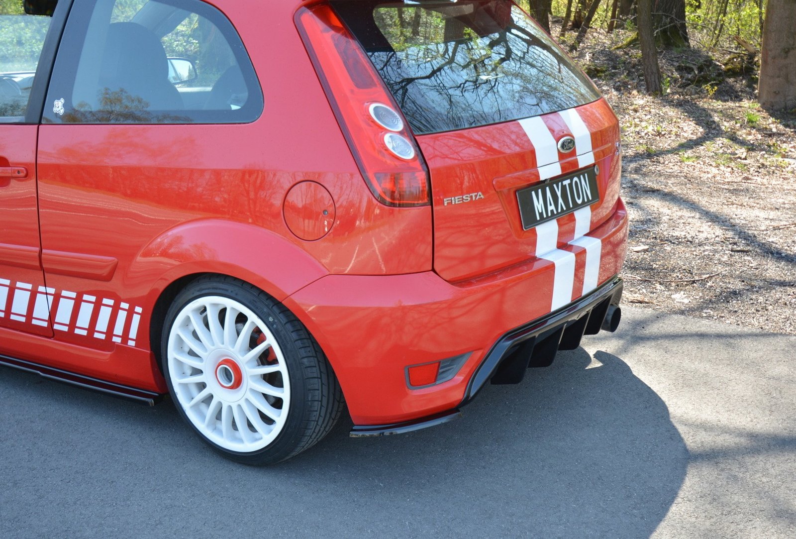 Faldón Trasero Ford Fiesta ST Mk6 - Imagen 2