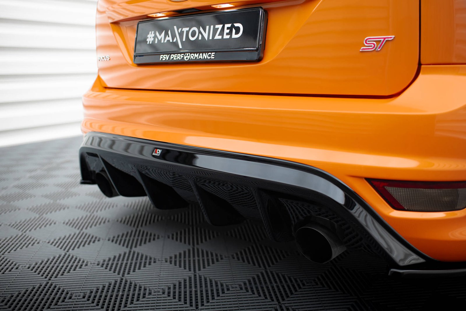 Faldón Trasero Ford Focus ST Mk2 FL - Imagen 3