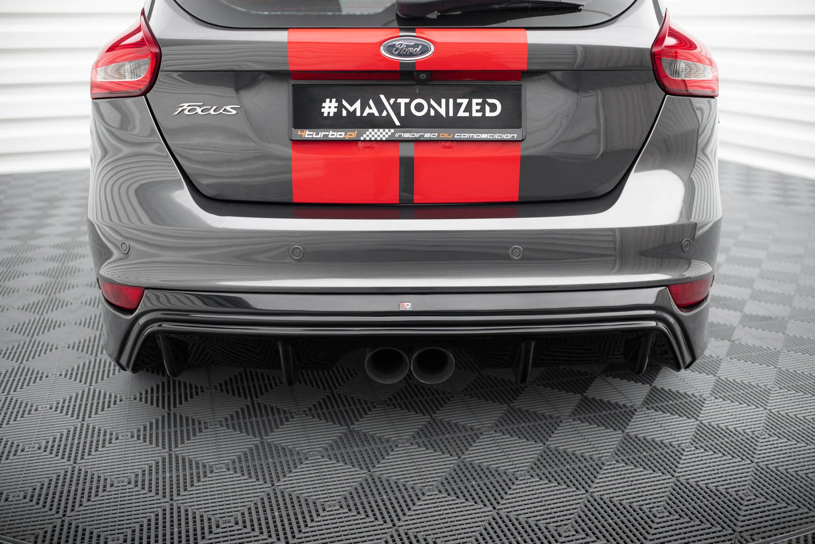 Faldón Trasero Ford Focus ST Mk3 Facelift (RS-Look) - Imagen 6