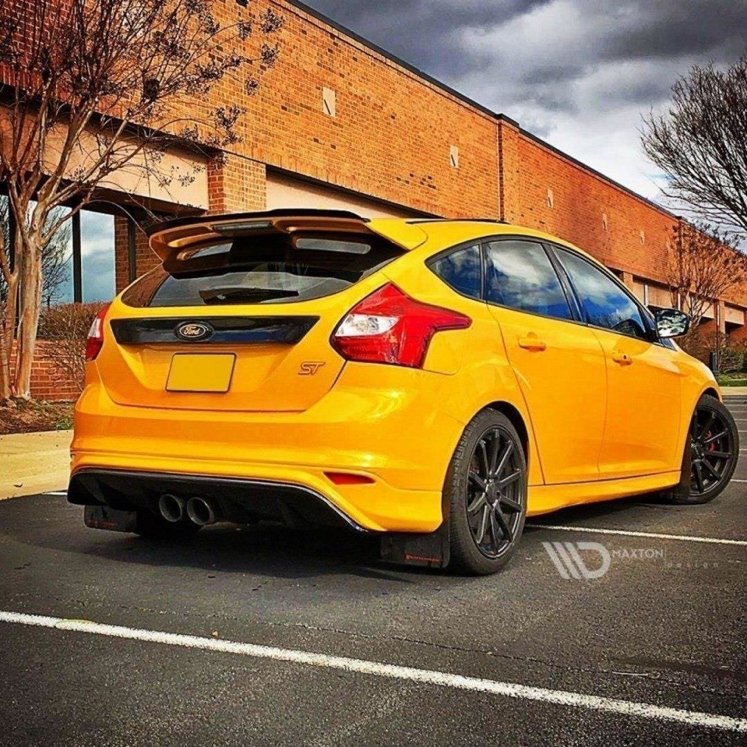 Faldón Trasero Ford Focus ST Mk3 (RS Look)