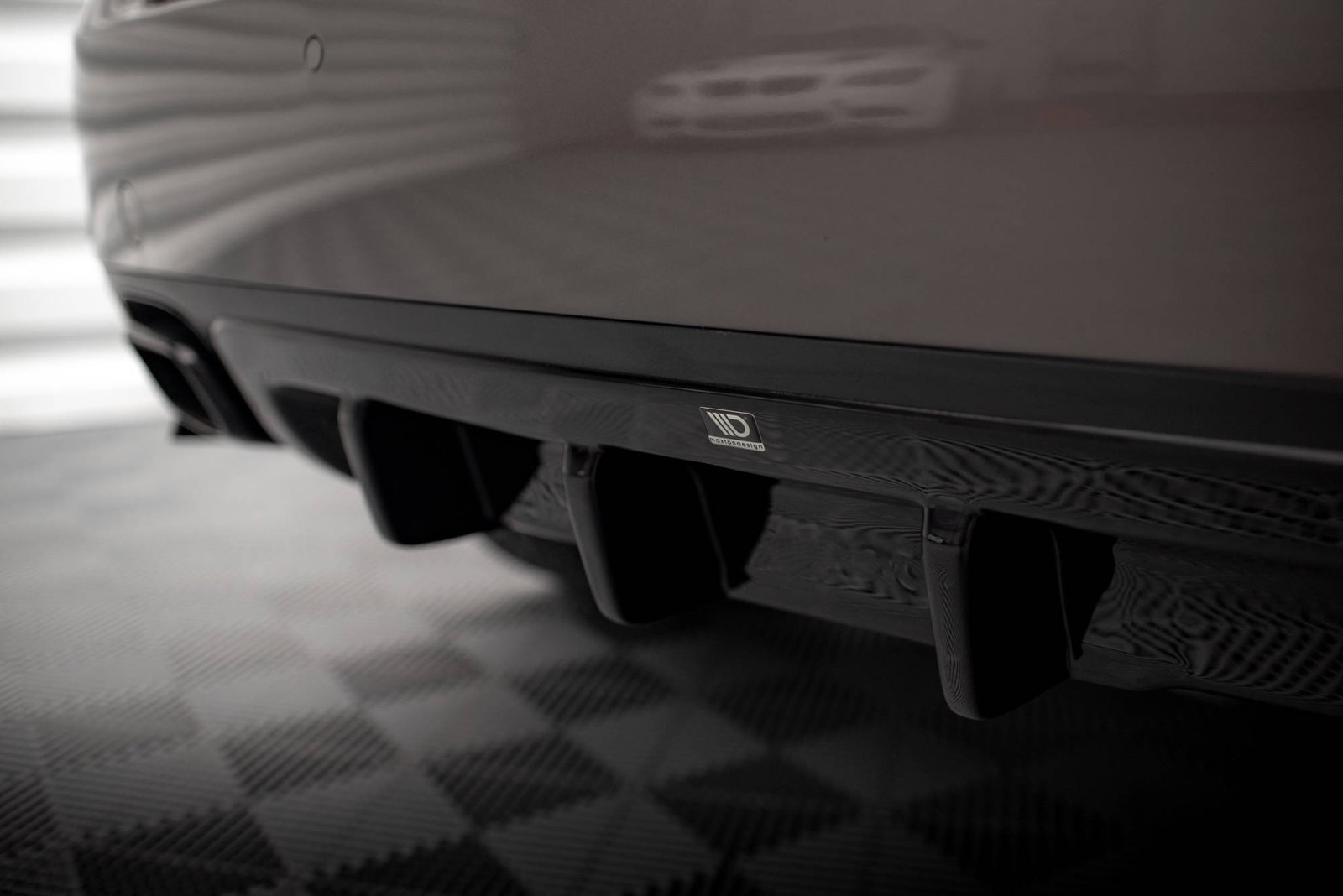 Faldón Trasero Porsche Cayenne Turbo / Standard Mk2 - Imagen 3